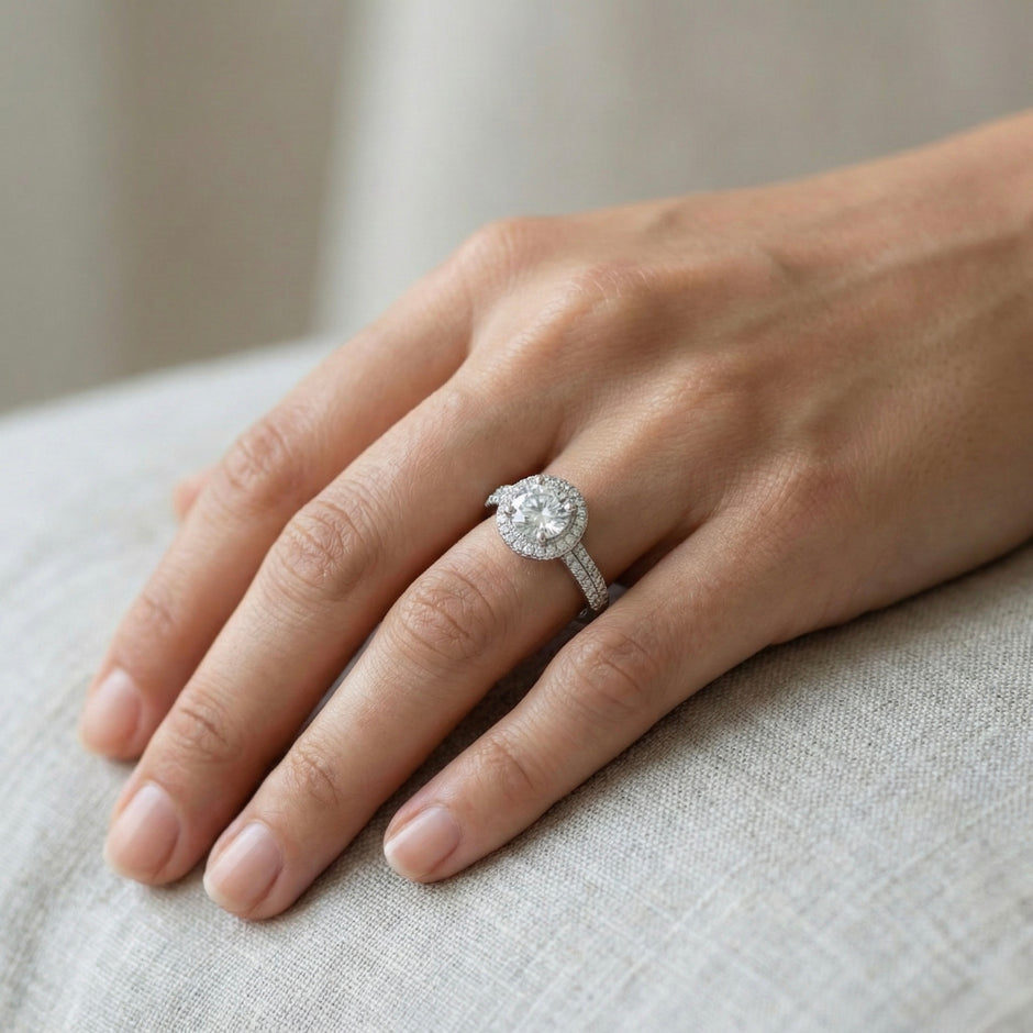 Classic Halo Adjustable Round Cut Ring