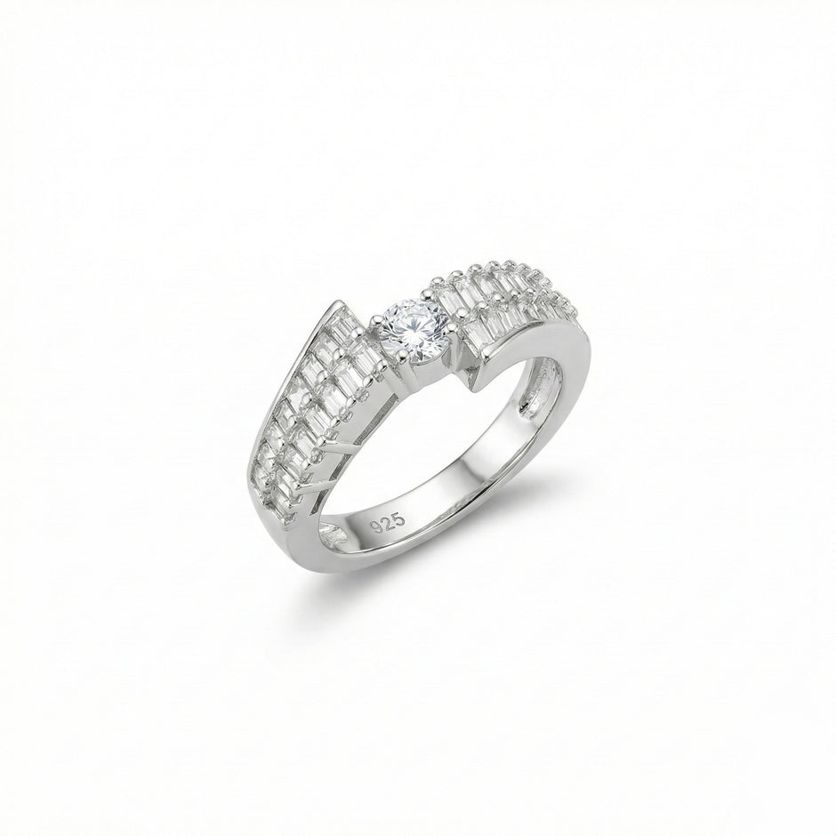 Baguette Side Round Center Silver Ring
