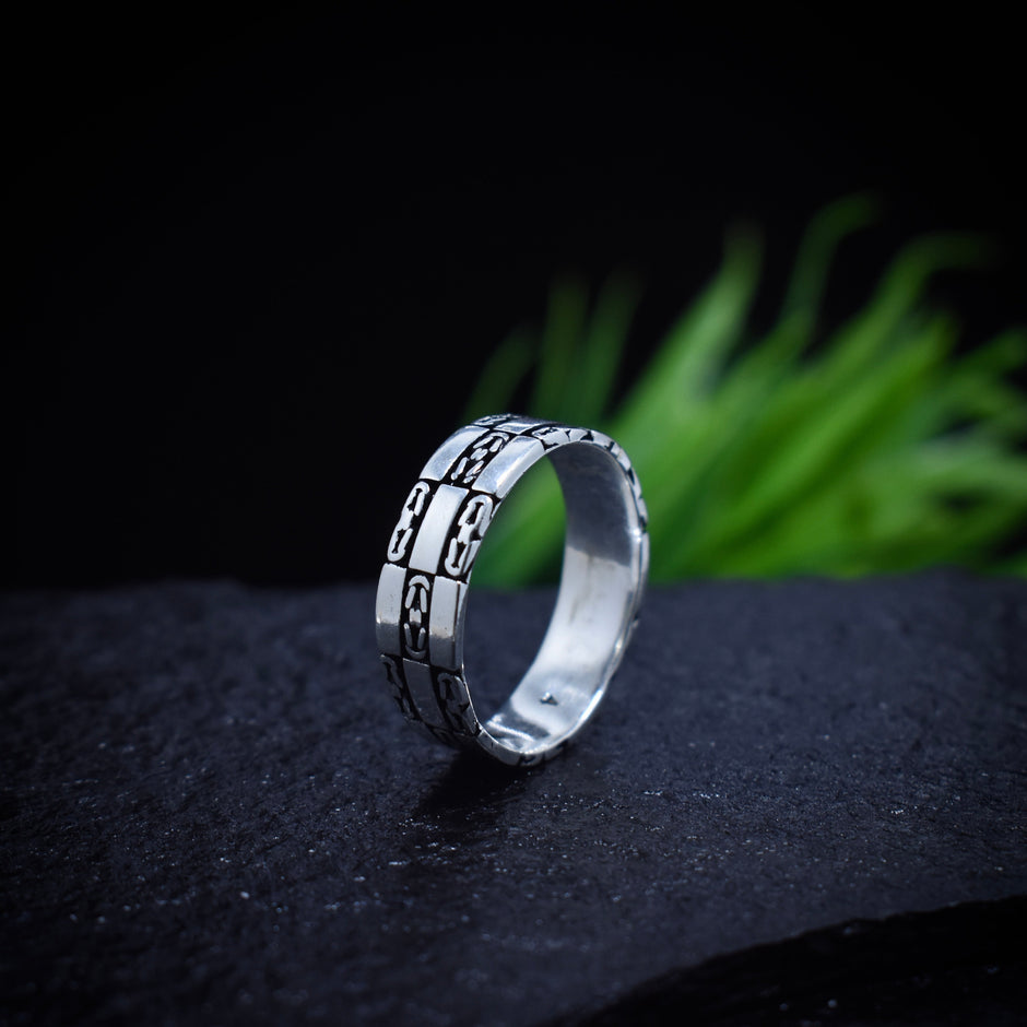 Antique Silver Chain Block Band