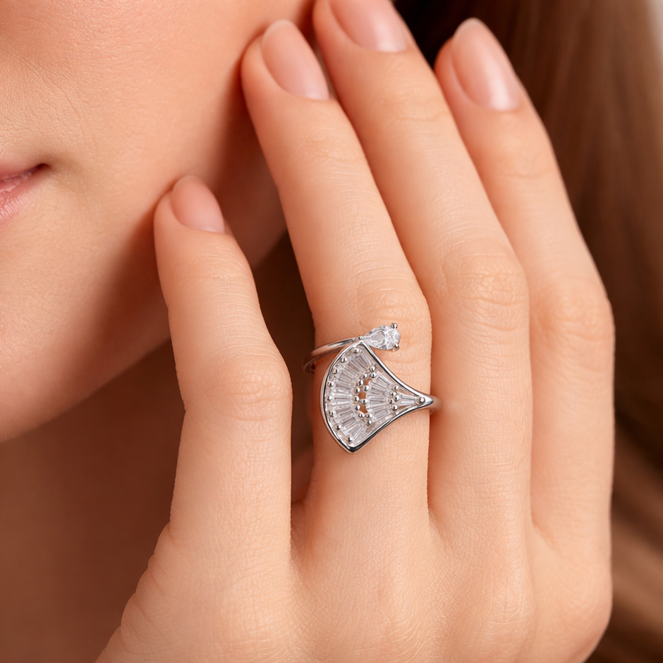 Fan Shape Statement Cocktail Ring