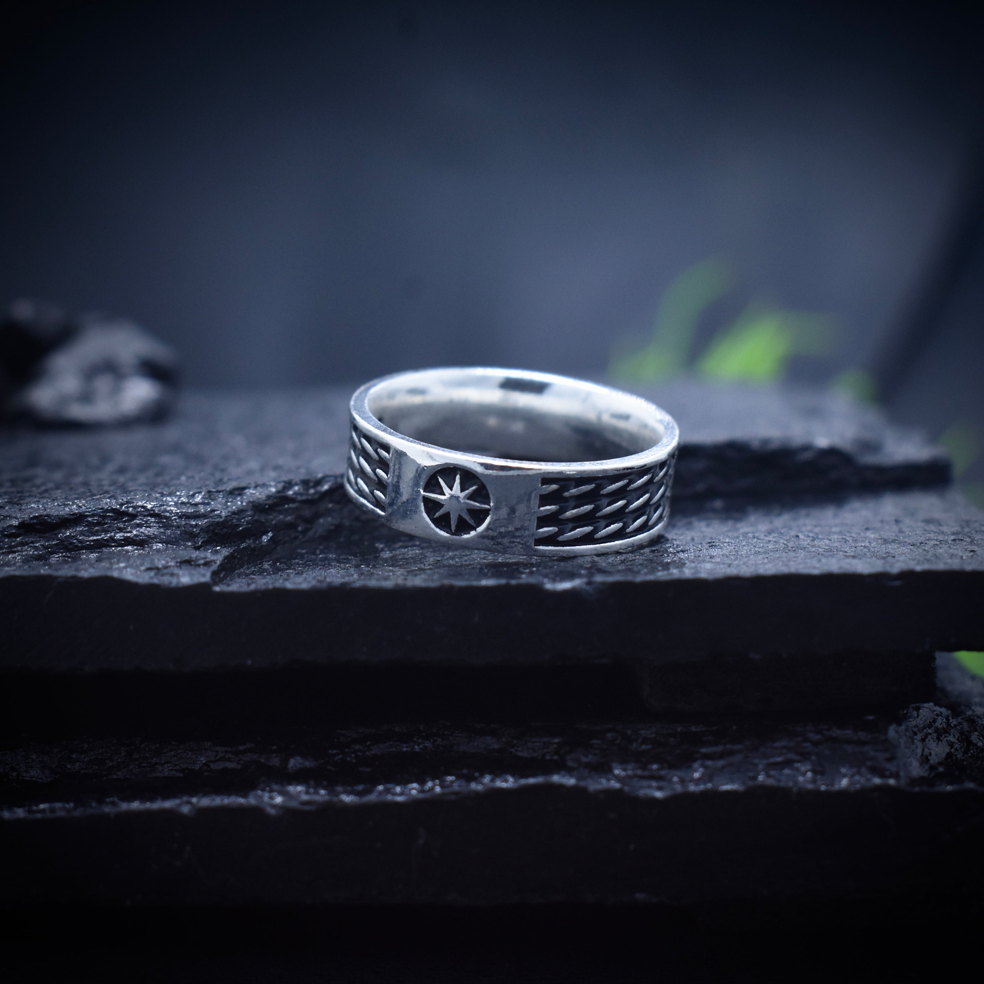 Antique Silver Compass Star Band