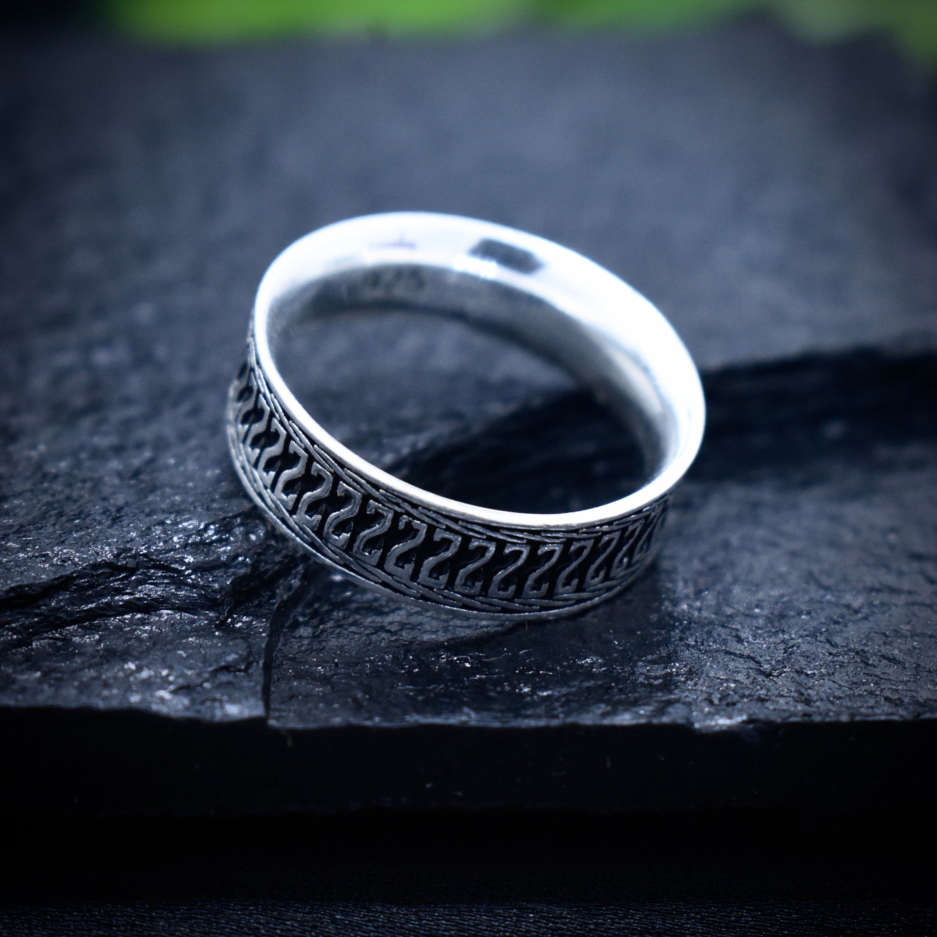 Antique Silver Zigzag Groove Band