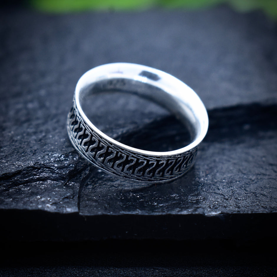 Antique Silver Zigzag Groove Band