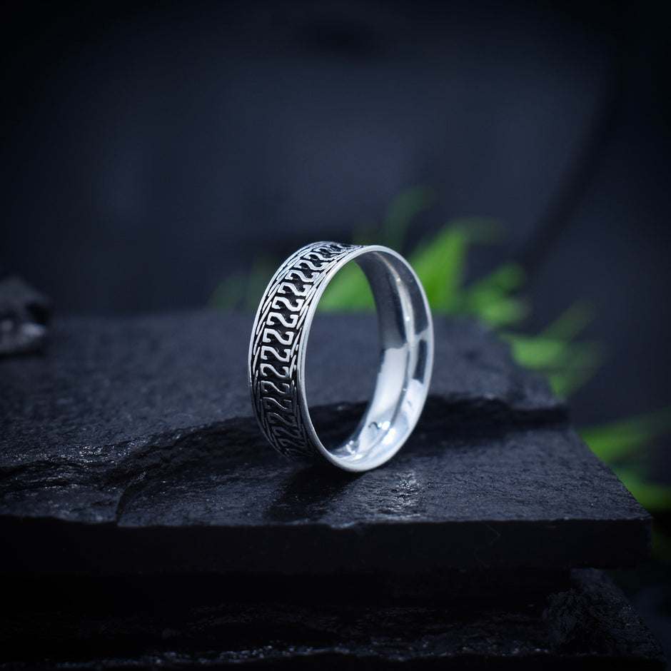 Antique Silver Zigzag Groove Band