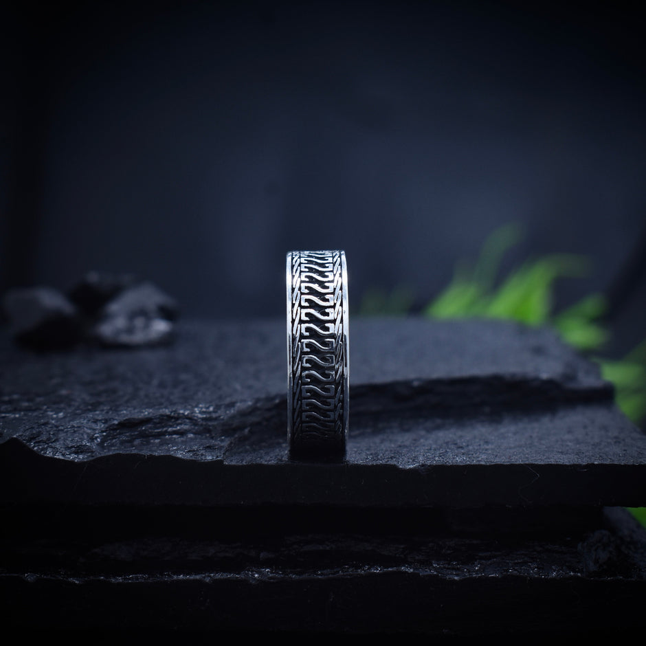 Antique Silver Zigzag Groove Band