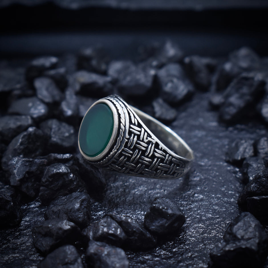 Green Onyx Oval Woven Silver Ring