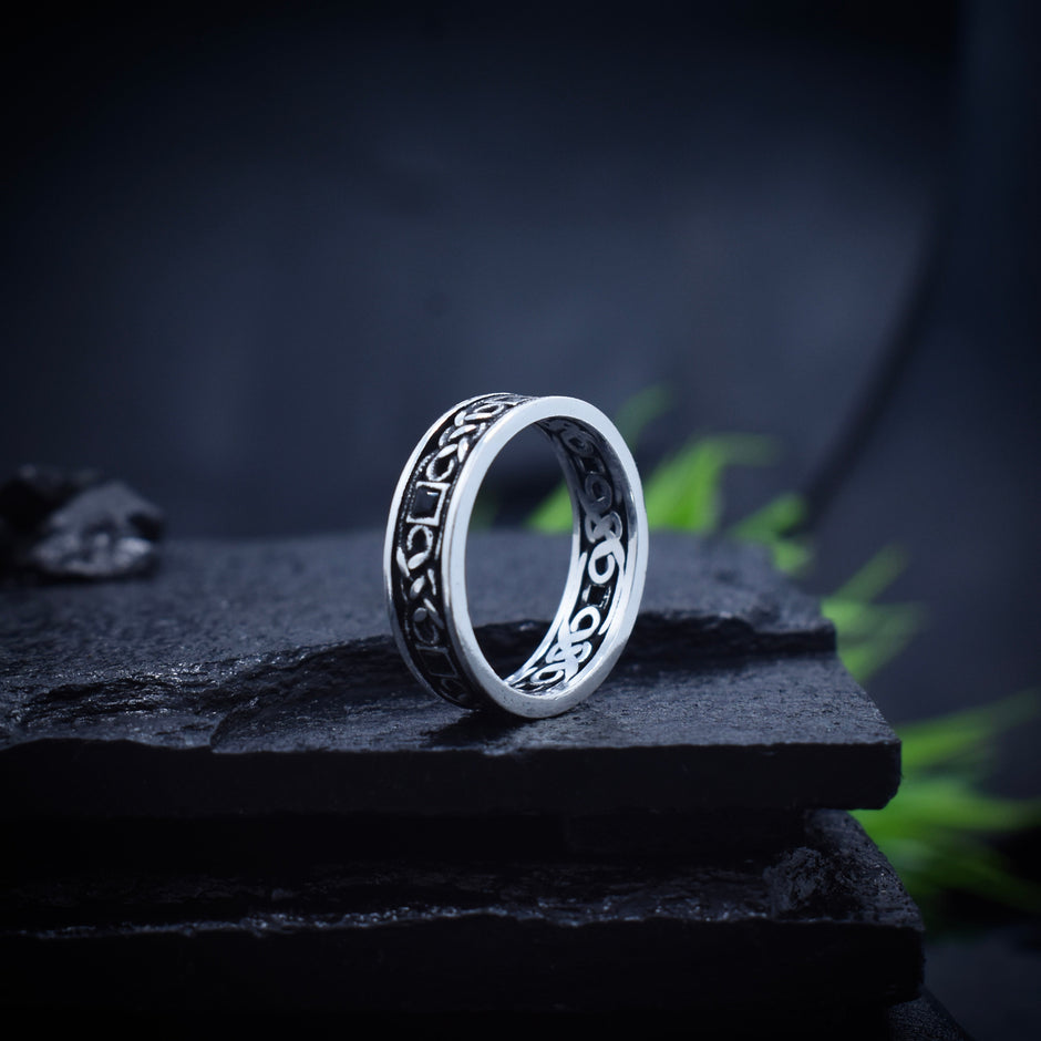 Antique Celtic Knotwork Cutout Silver Band