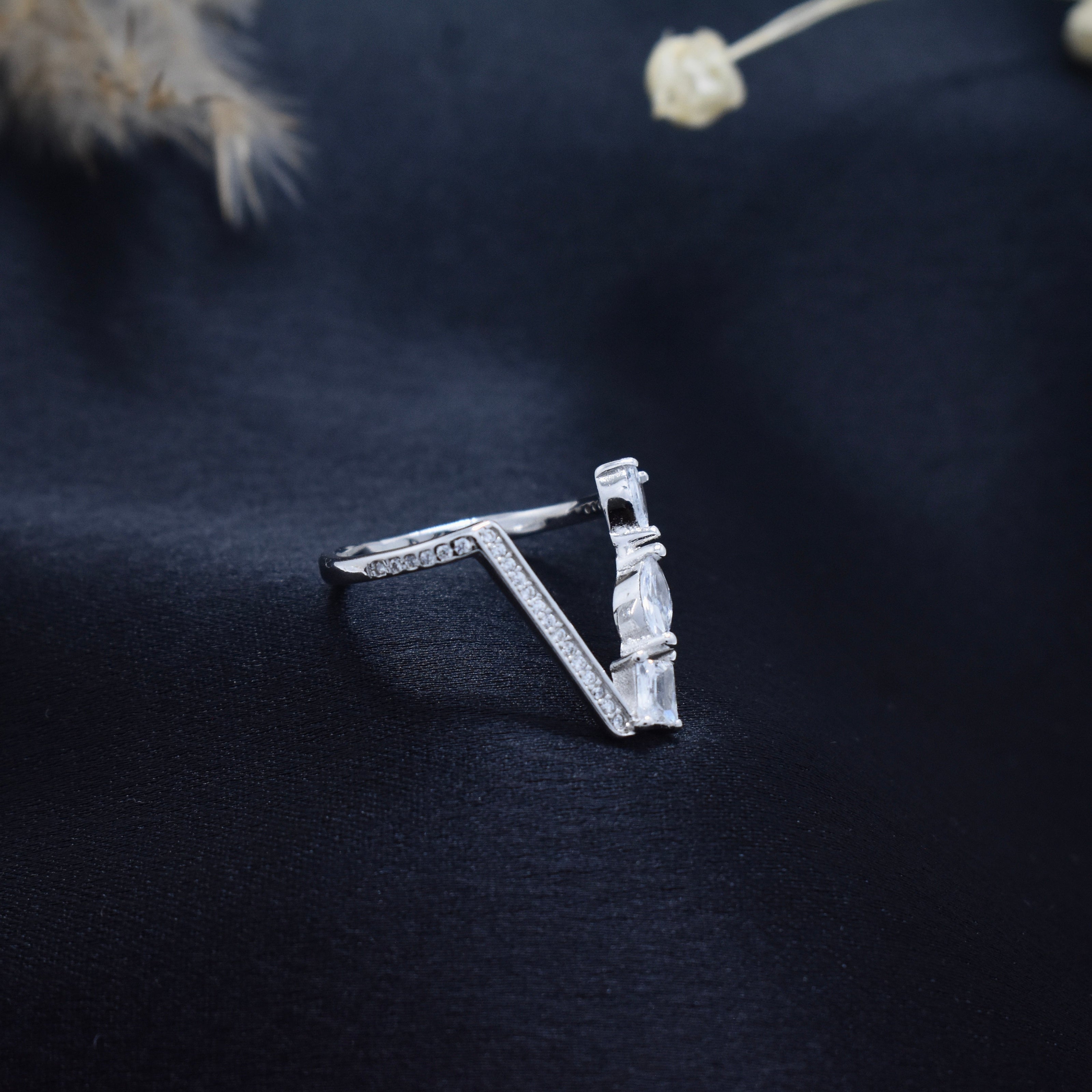 Silver V-shaped Charm Ring