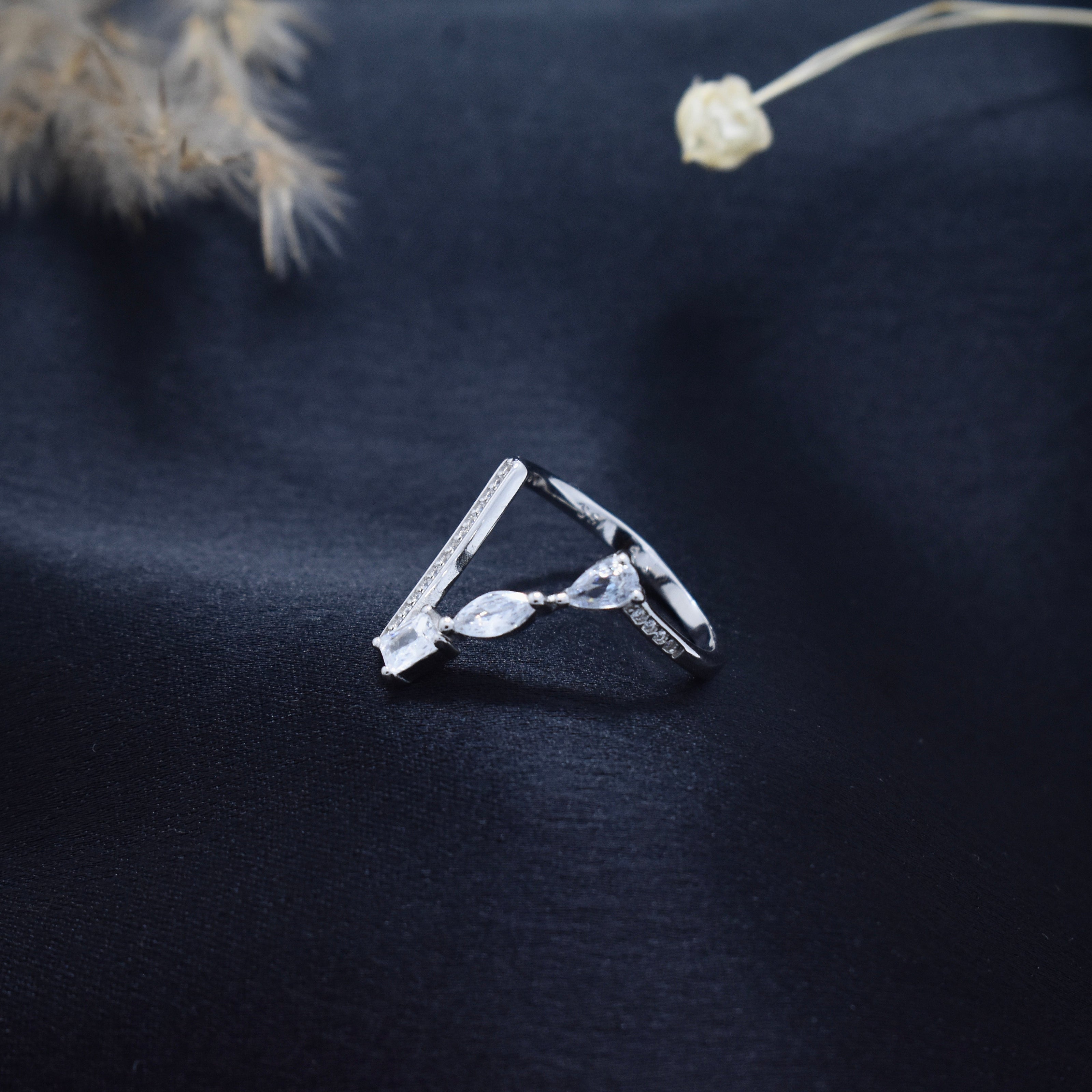 Silver V-shaped Charm Ring