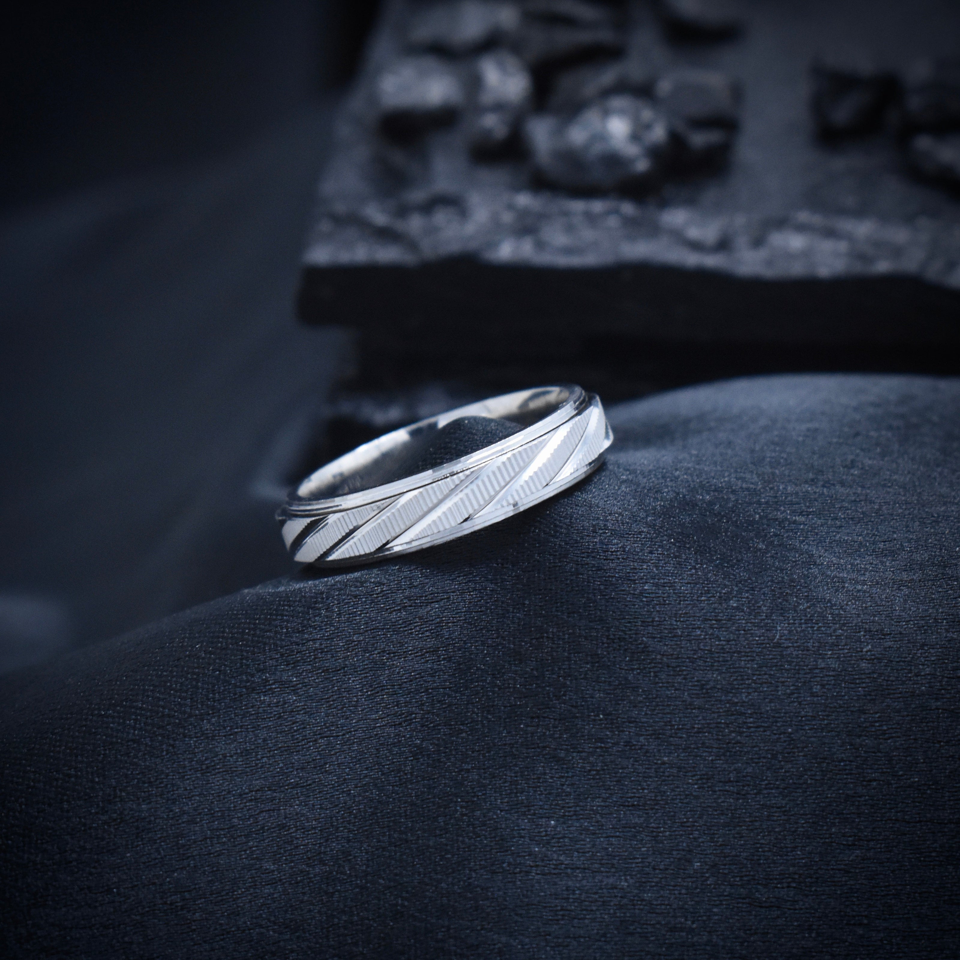 Silver Twist Accent Band