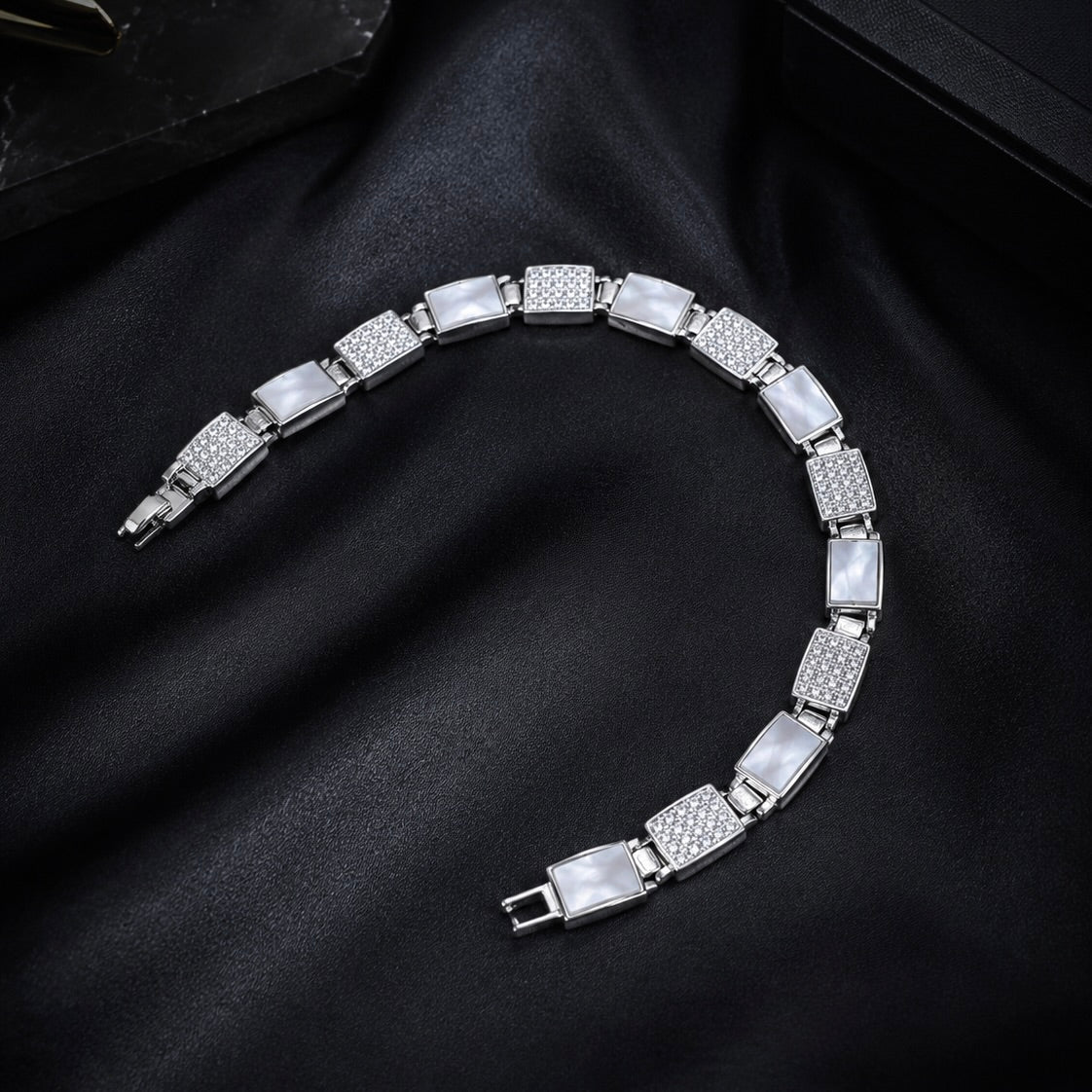 Pearl Shell Alternating Bracelet