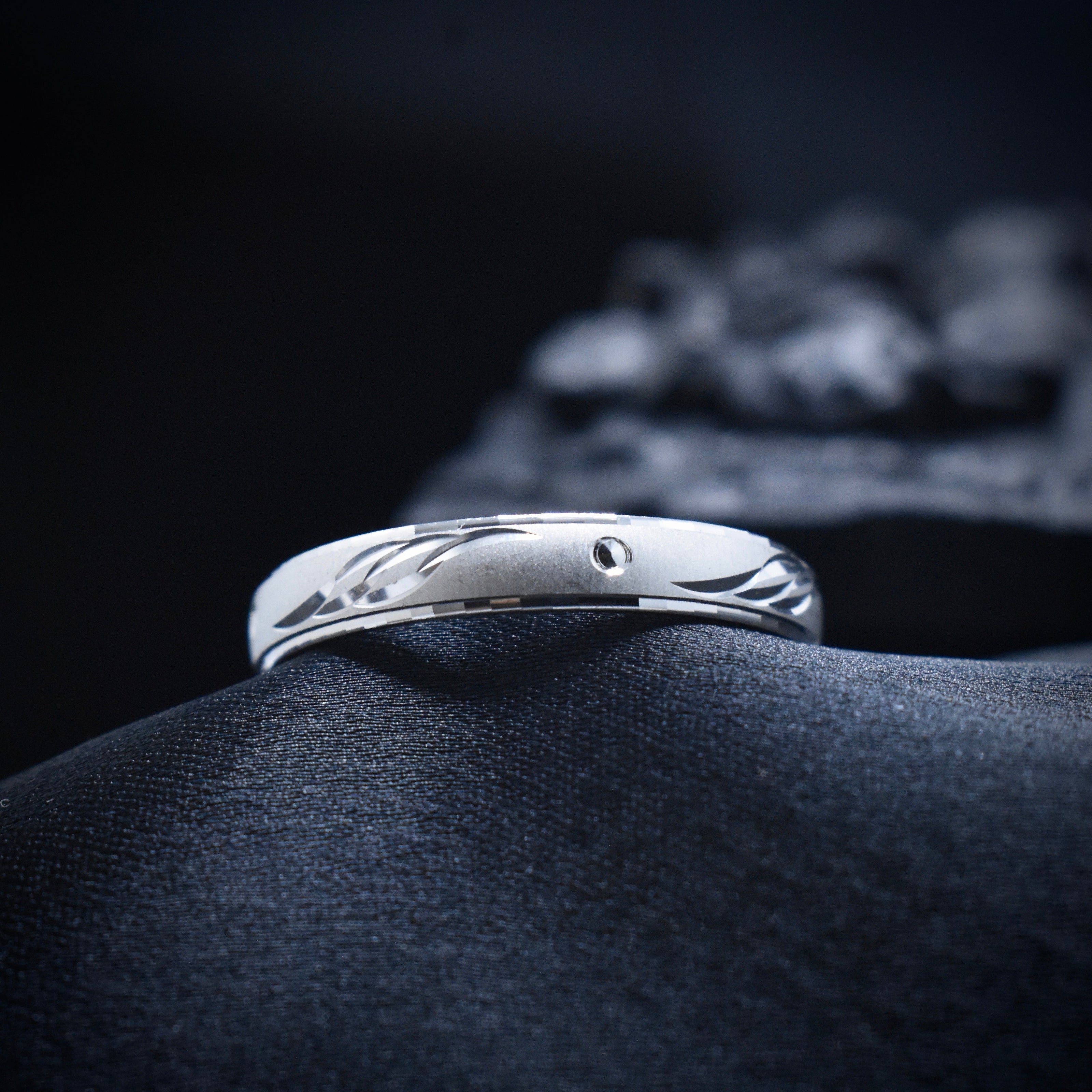 Silver Urban Line Ring