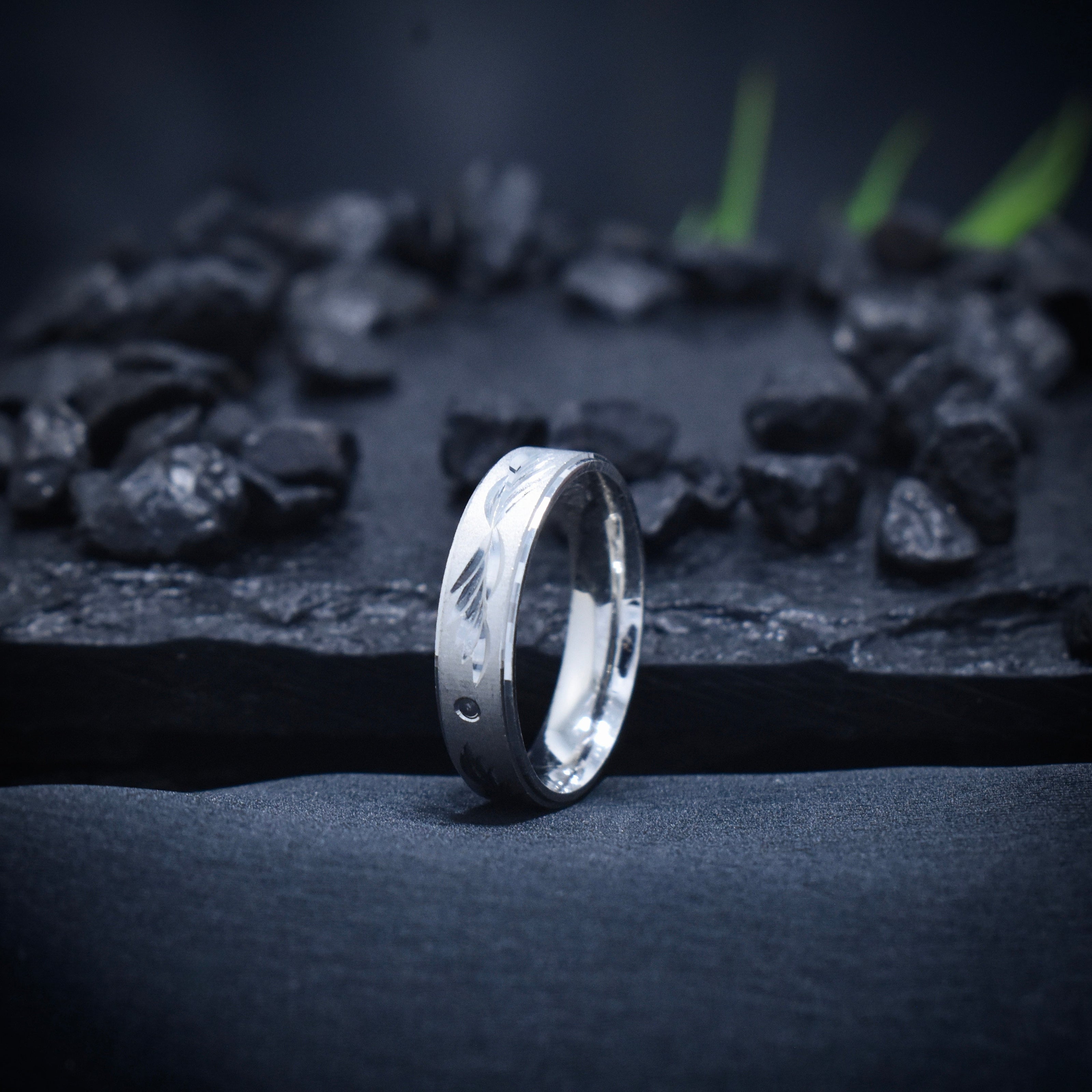 Silver Blade Twist Band