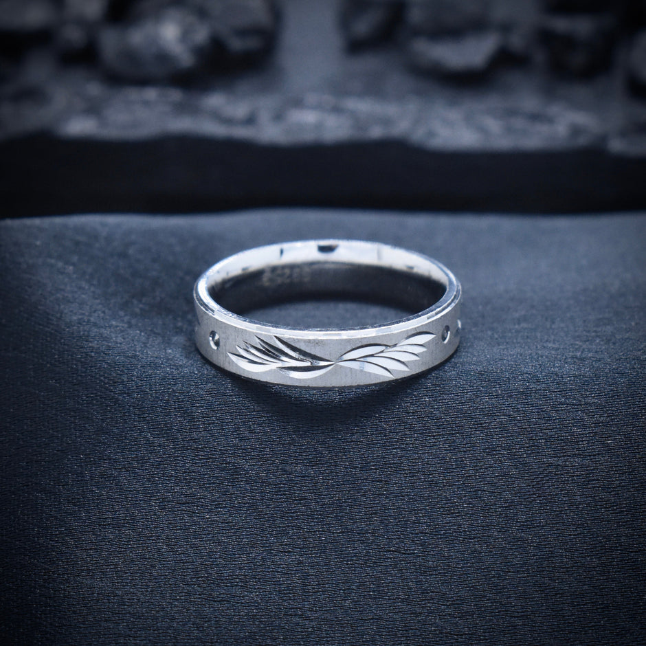 Silver Blade Twist Band