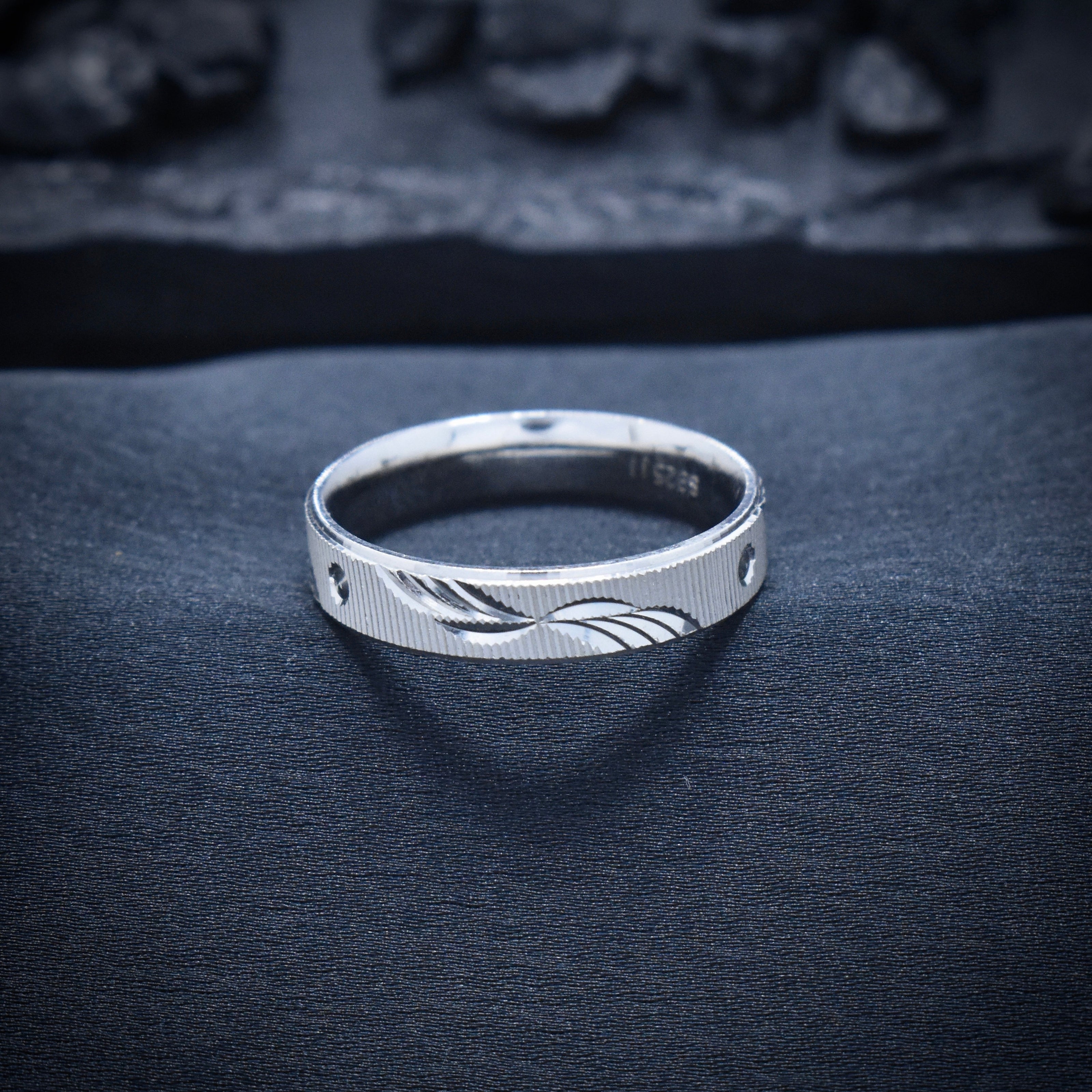 Textured Wave Center Silver Band