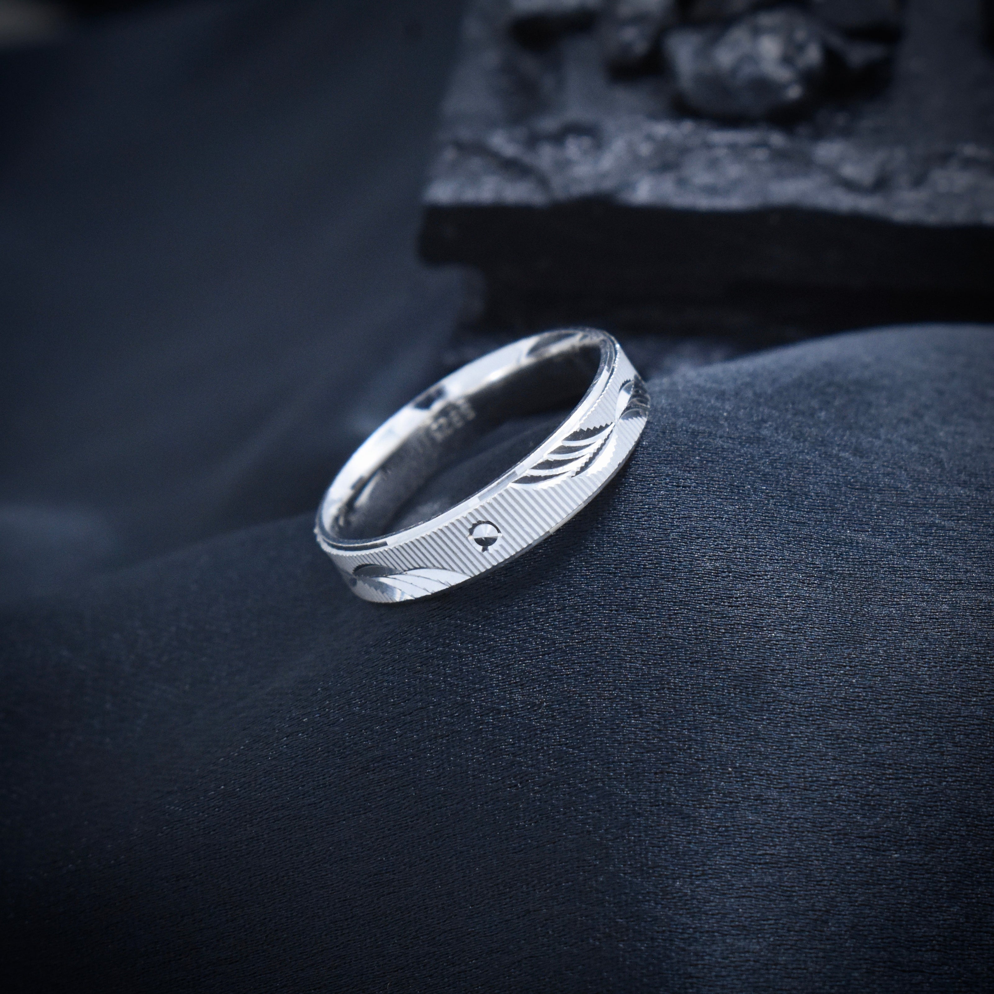 Textured Wave Center Silver Band