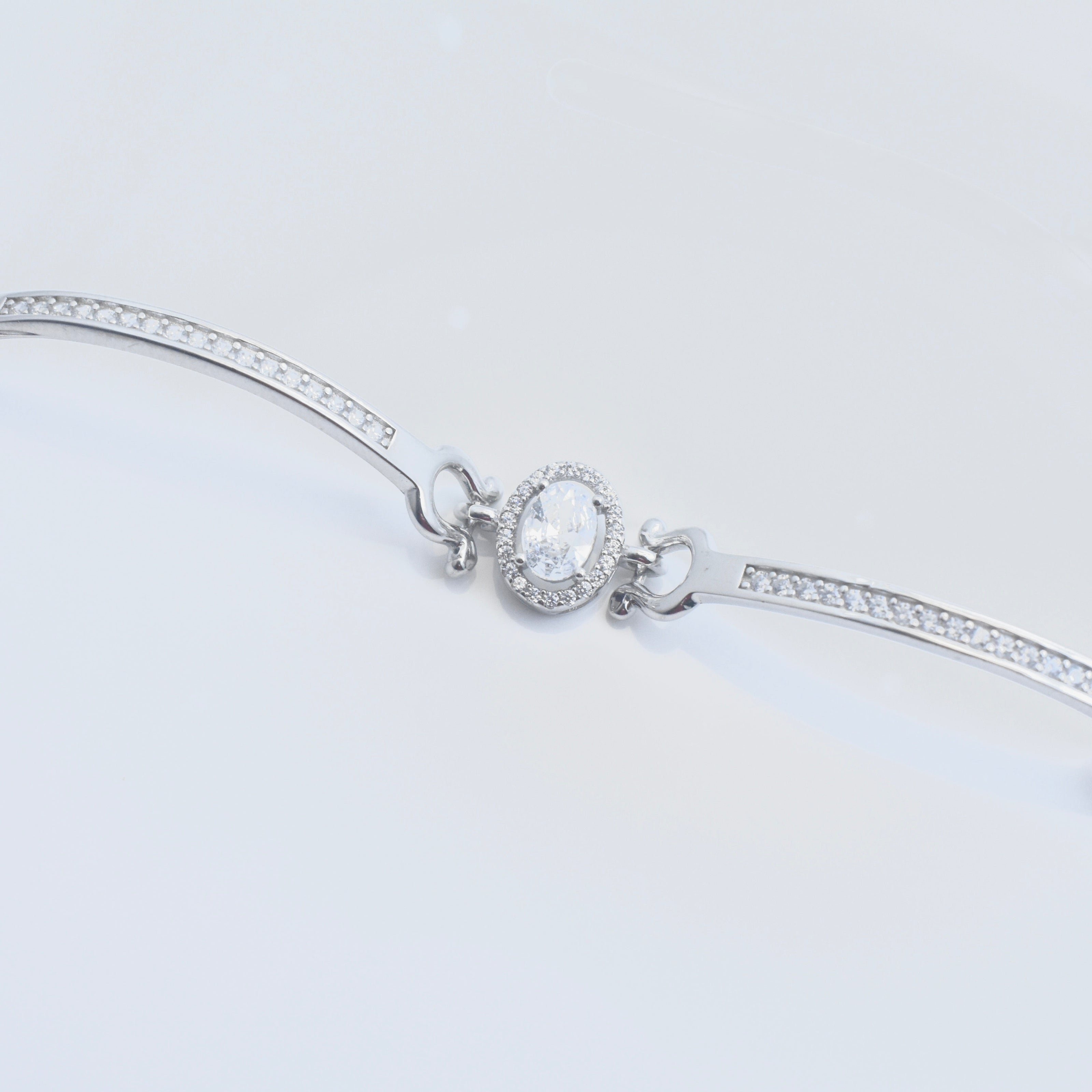 Round Stone Bar Silver Bracelet