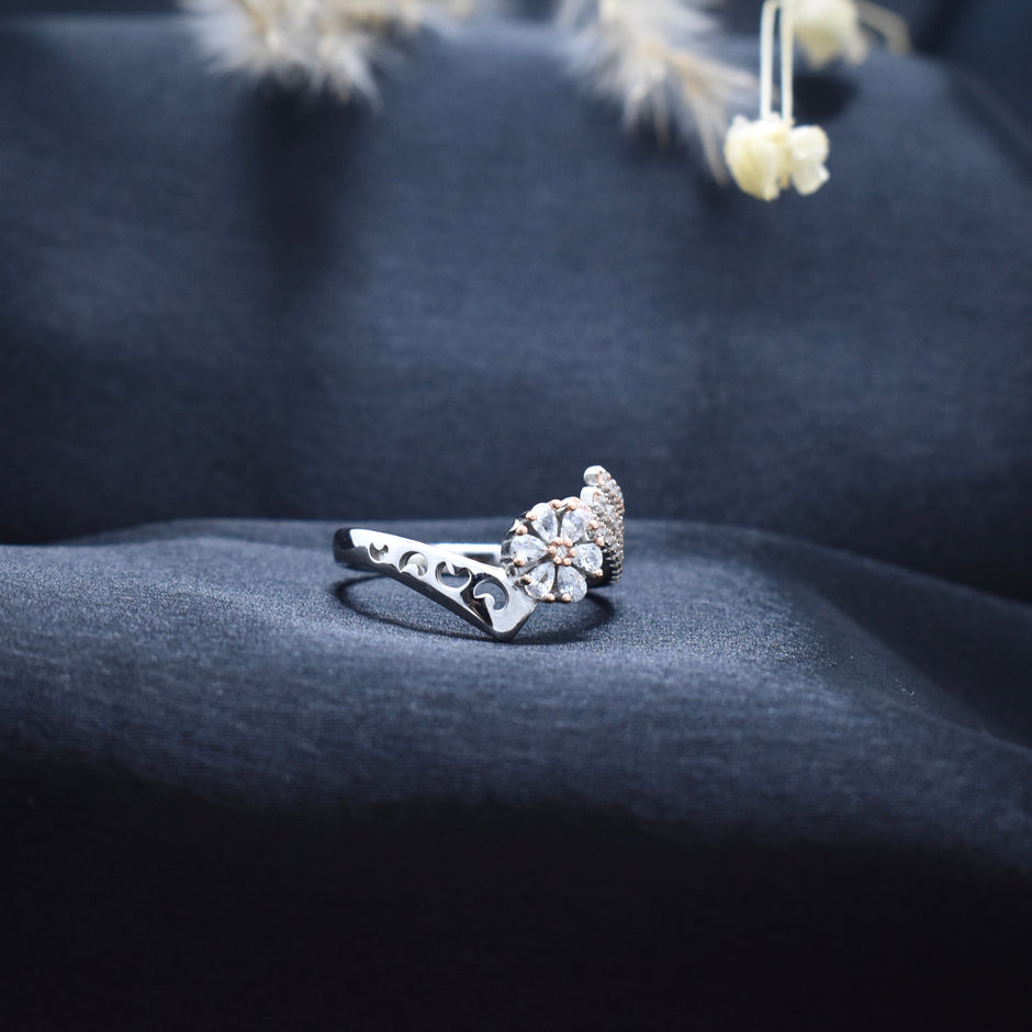 Silver Solo Bloom Rhodium Ring