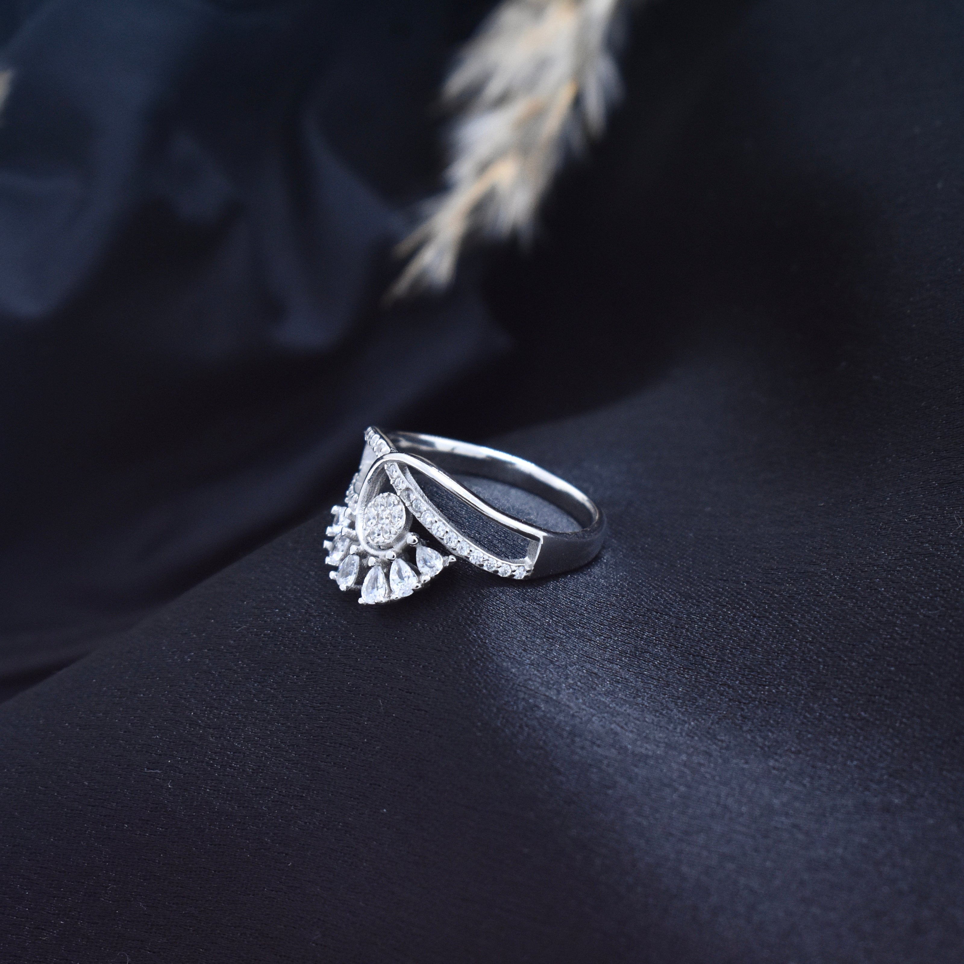 Crystal Swirl 925 Silver Ring