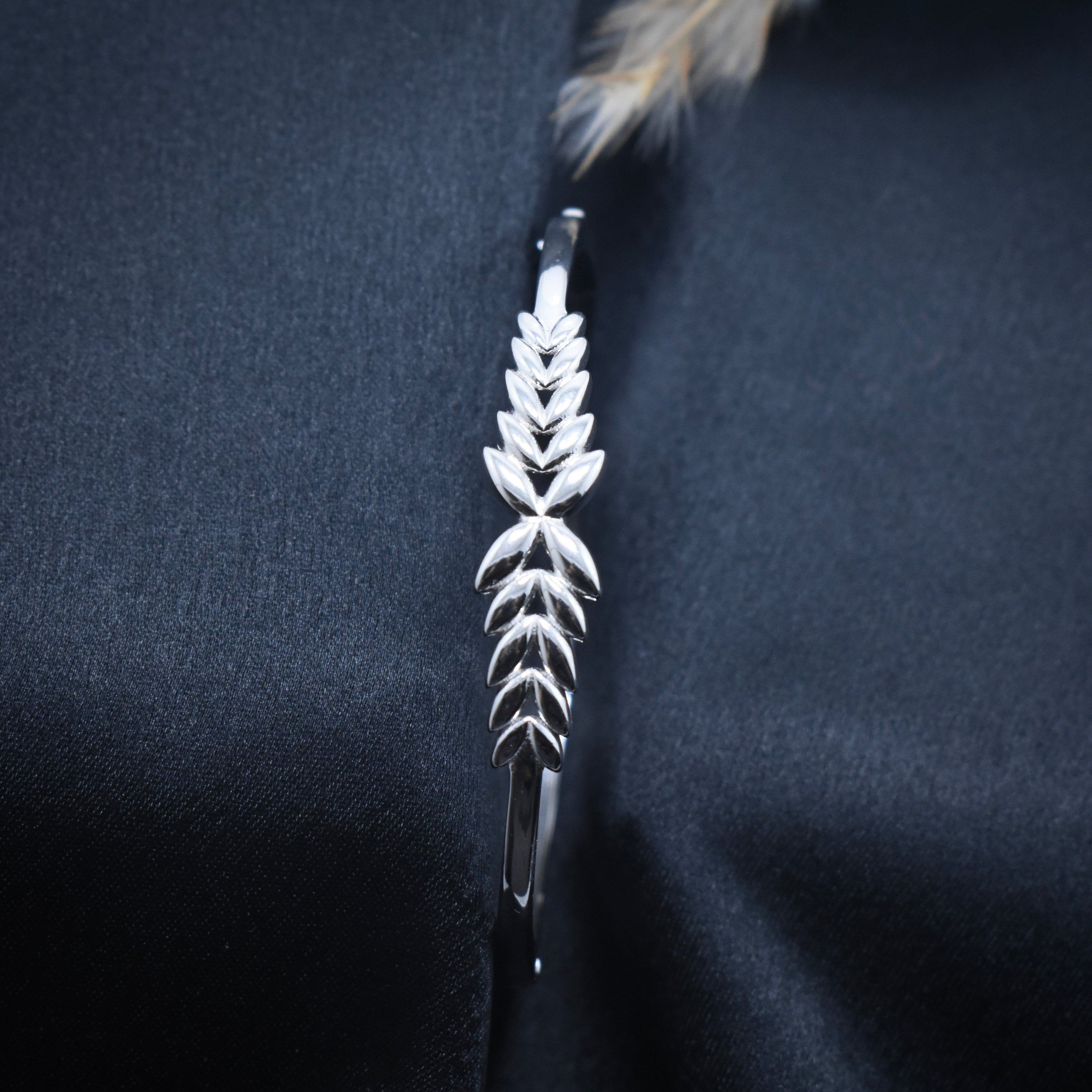 Olive Leaf Kada Bracelet