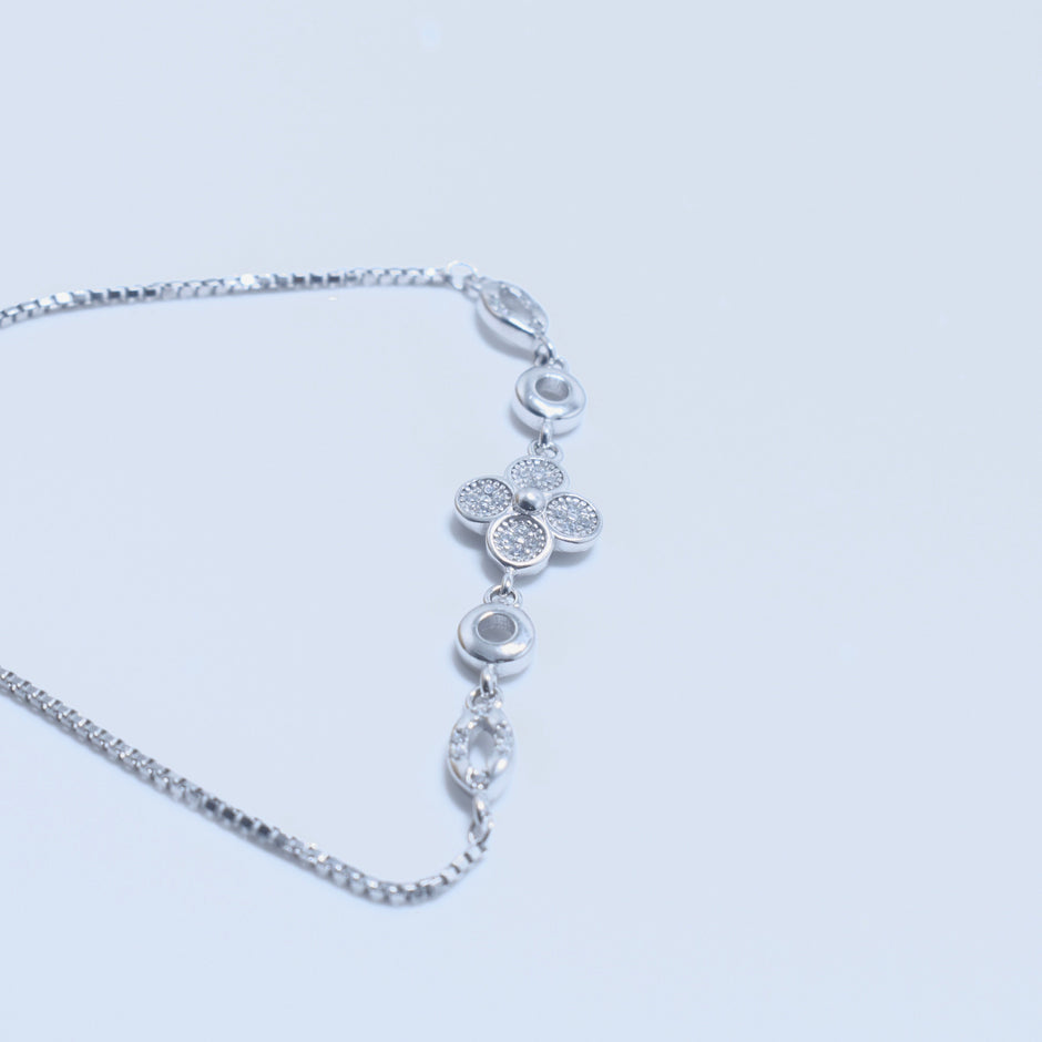 Floral Glow Silver Bracelet