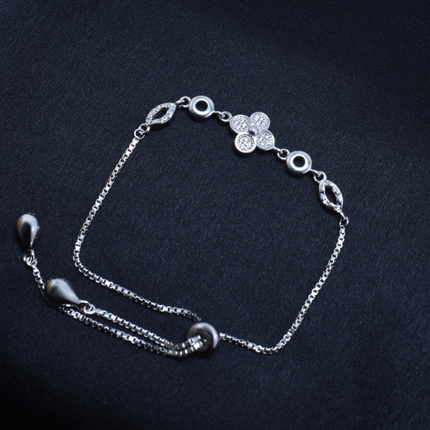 Floral Glow Silver Bracelet