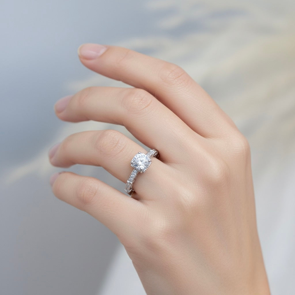 Silver Solitaire Shine Twist Ring