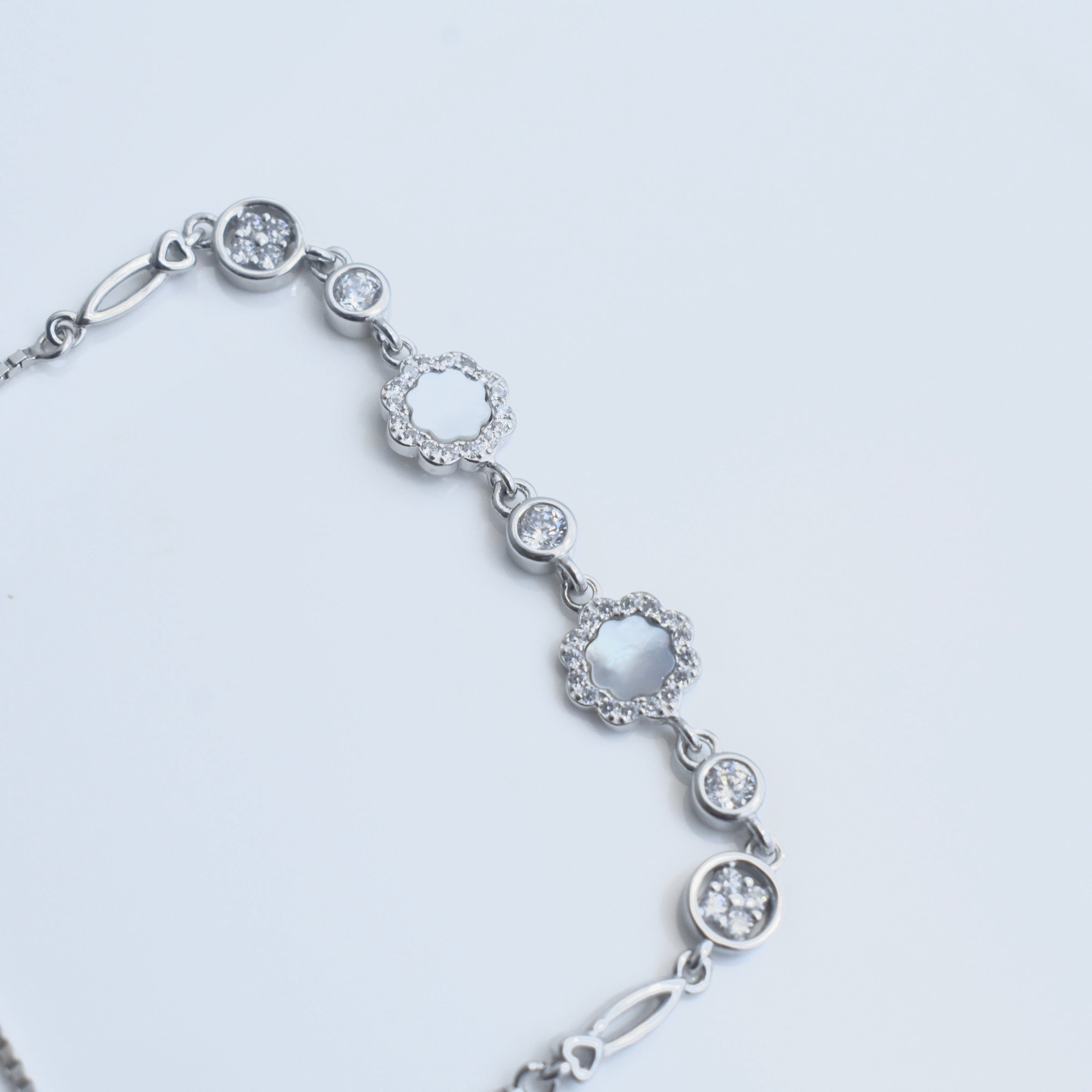 Rosette Shine Silver Bracelet