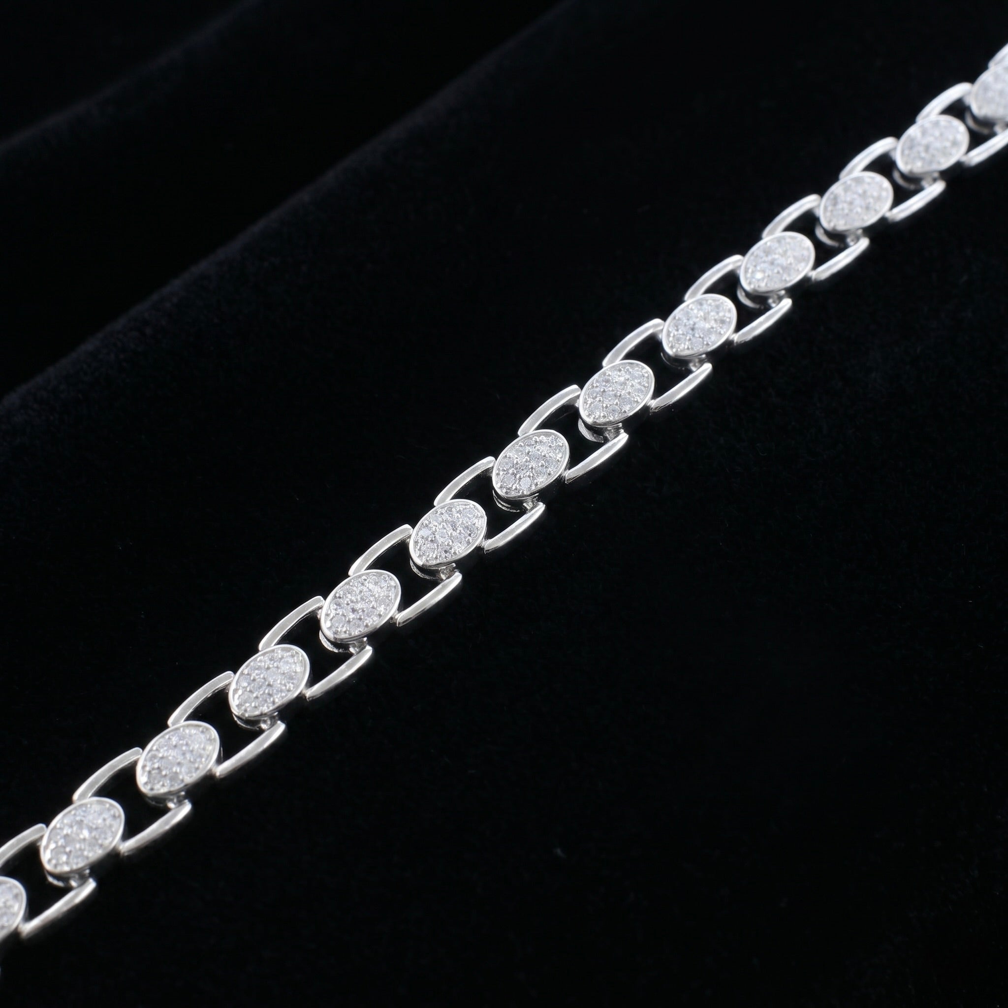 Iced Oval Link Bracelet