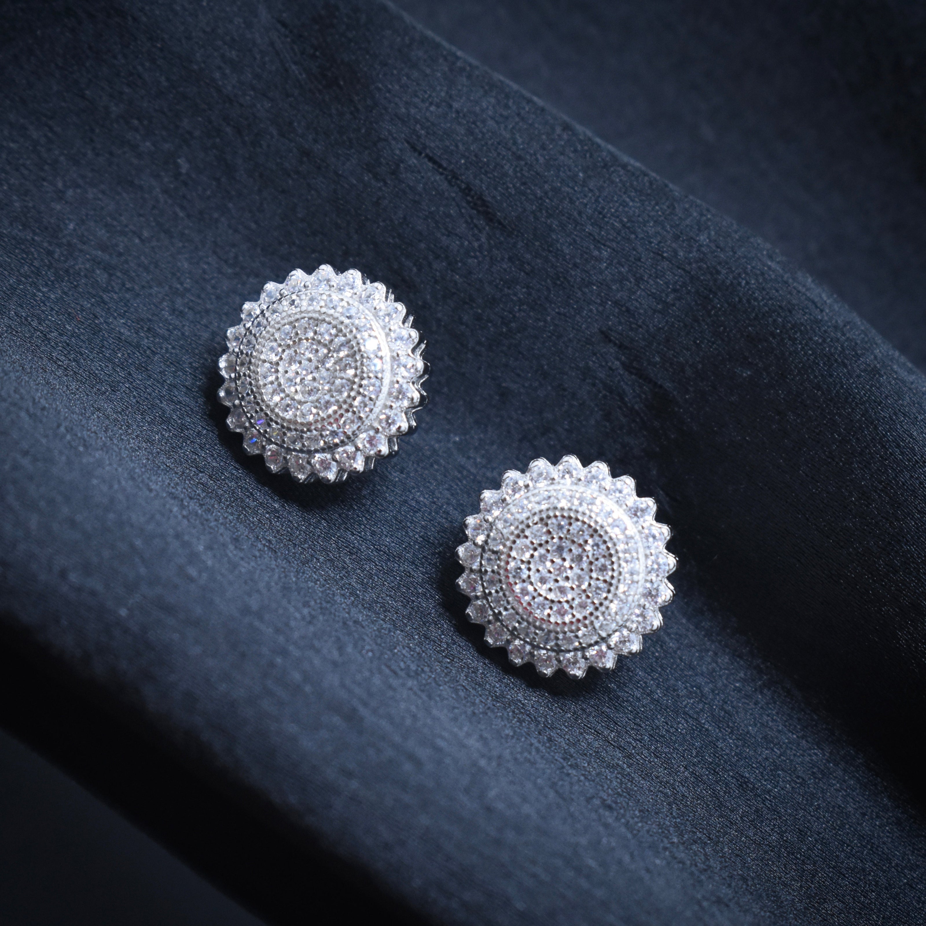 Grand Vintage Floral Silver Earrings