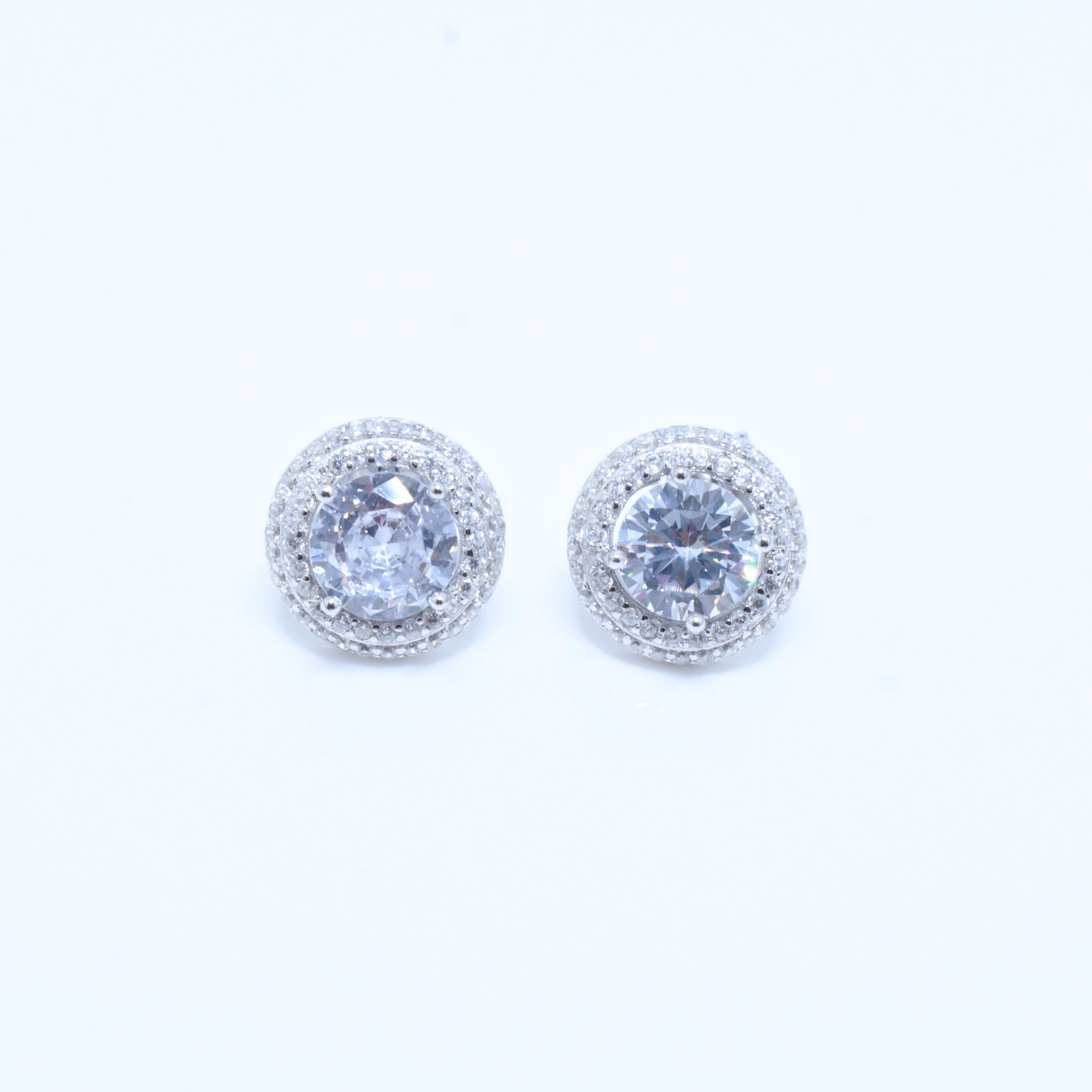 Rim Solitaire Silver Earrings