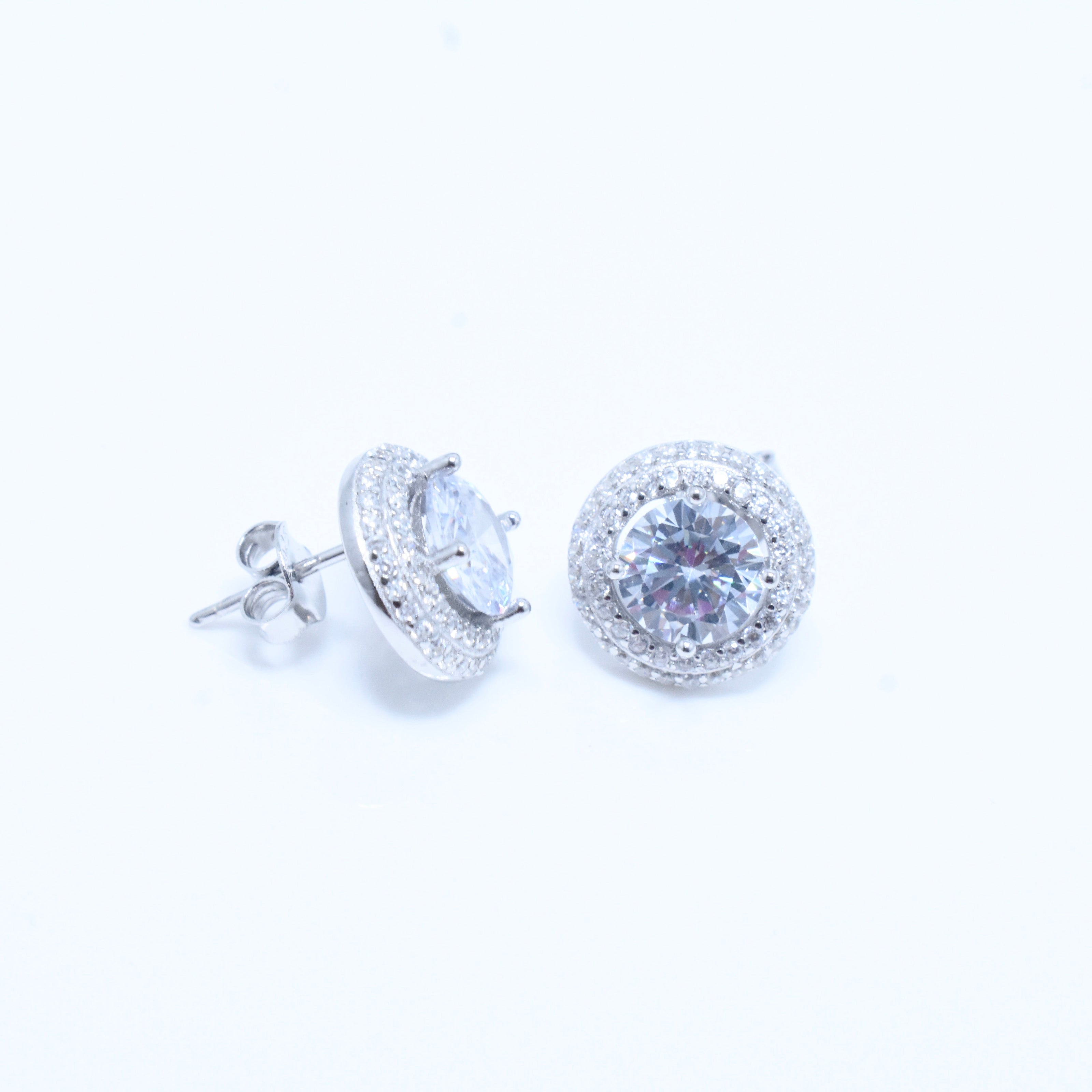 Rim Solitaire Silver Earrings