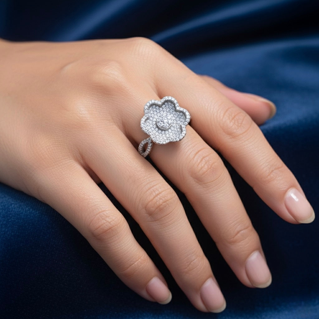 Silver Petal Shine Bloom ring