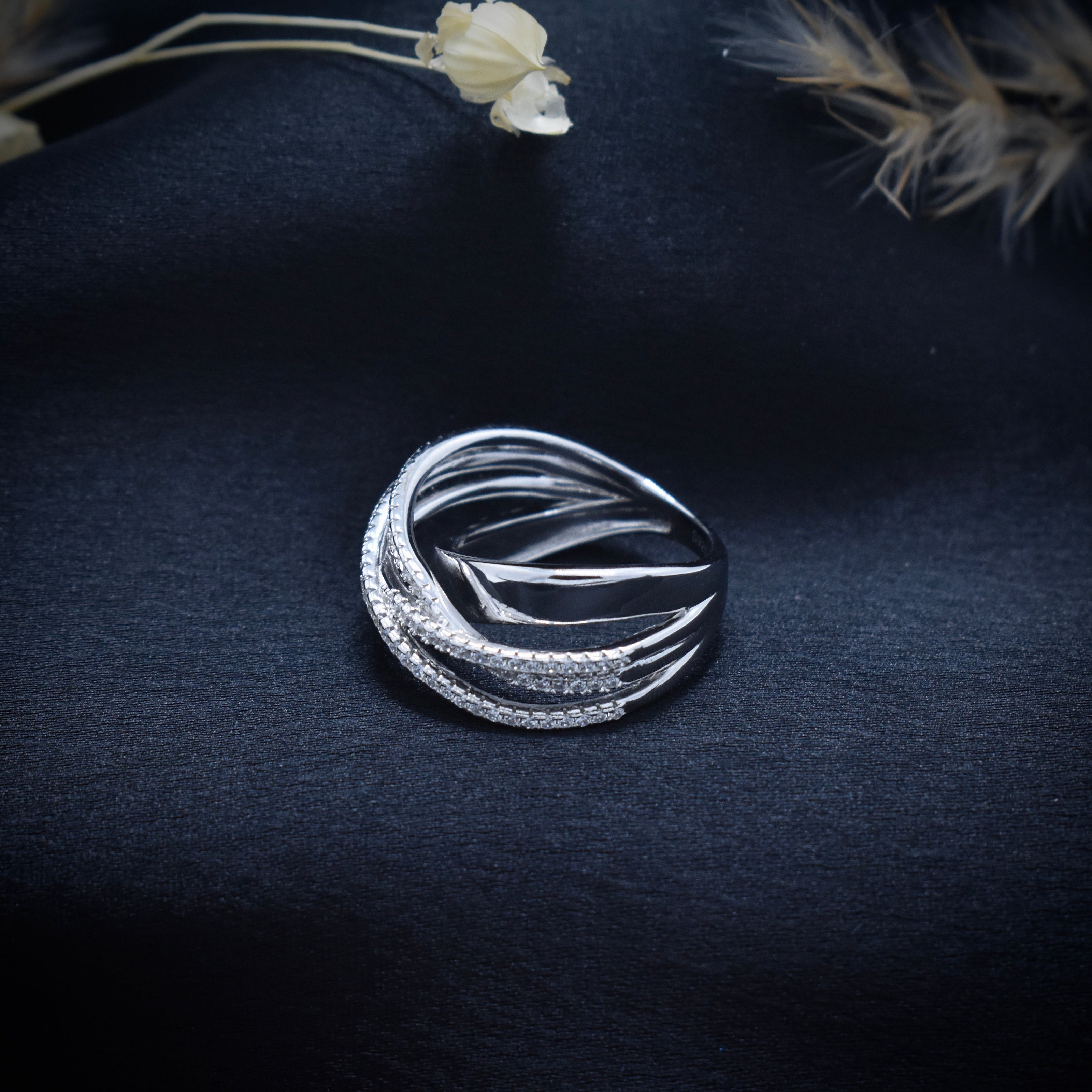 Silver Crossover Shine Ring