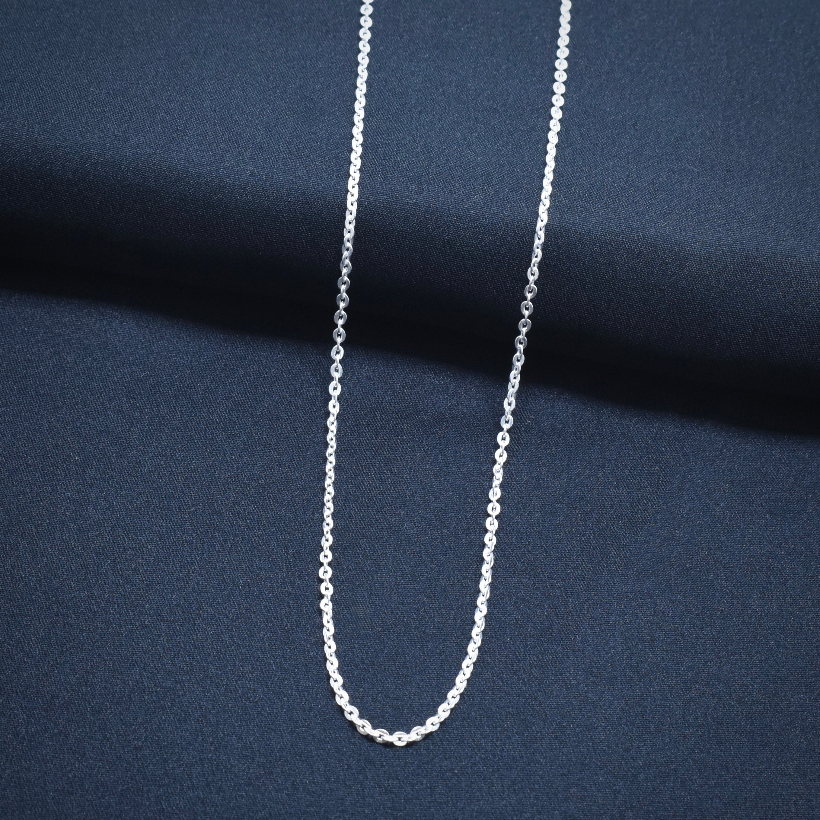 Subtle Textured Oval Silver Chain
