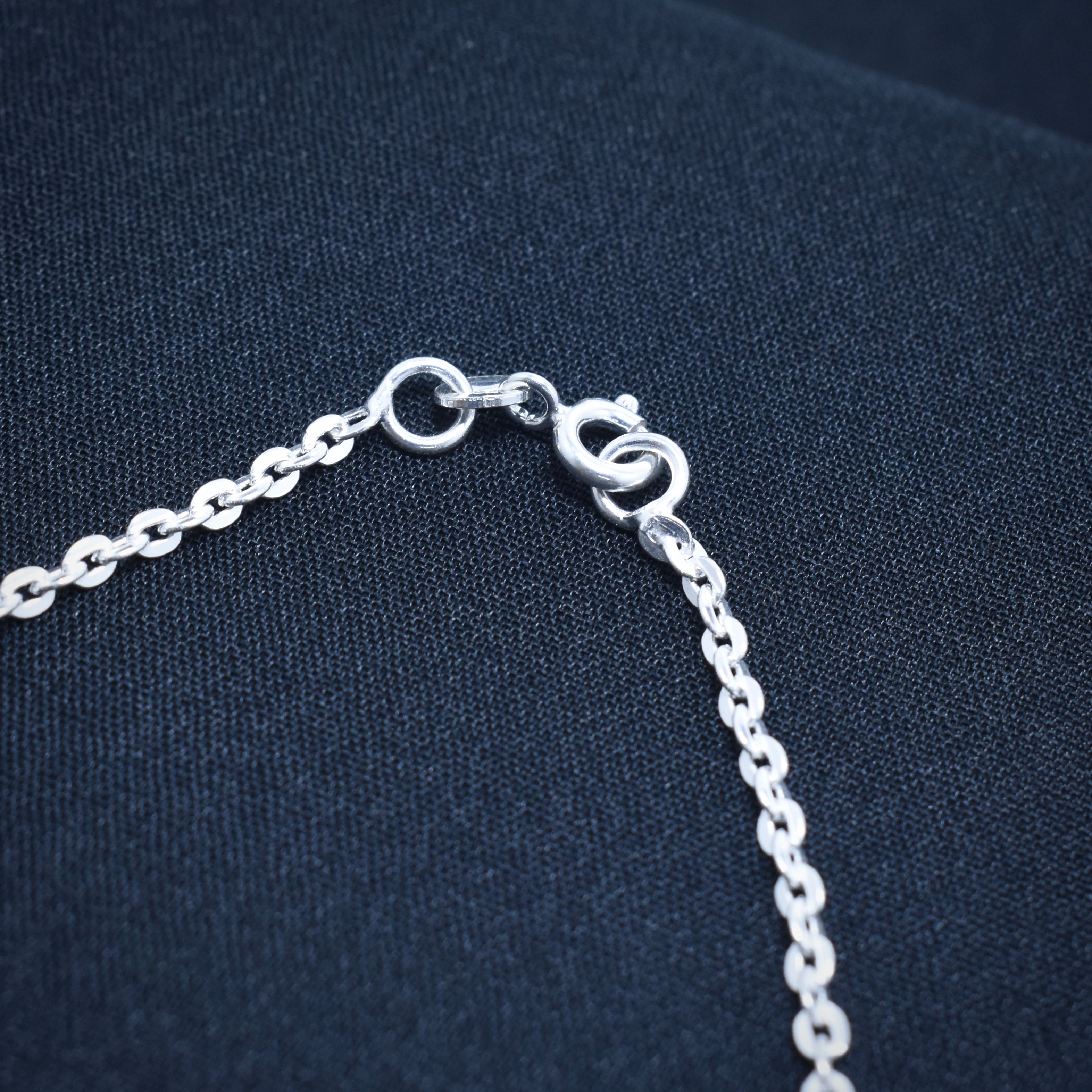 Subtle Textured Oval Silver Chain