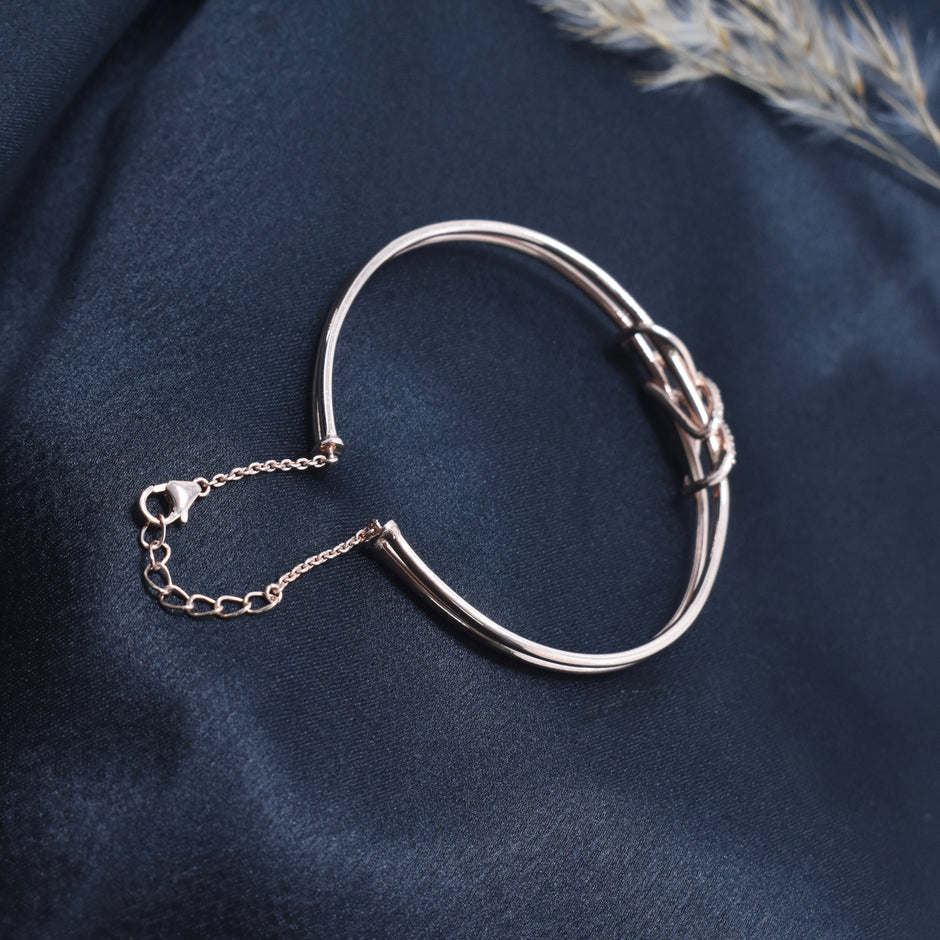 Infinity Twist Design Silver Bracelet