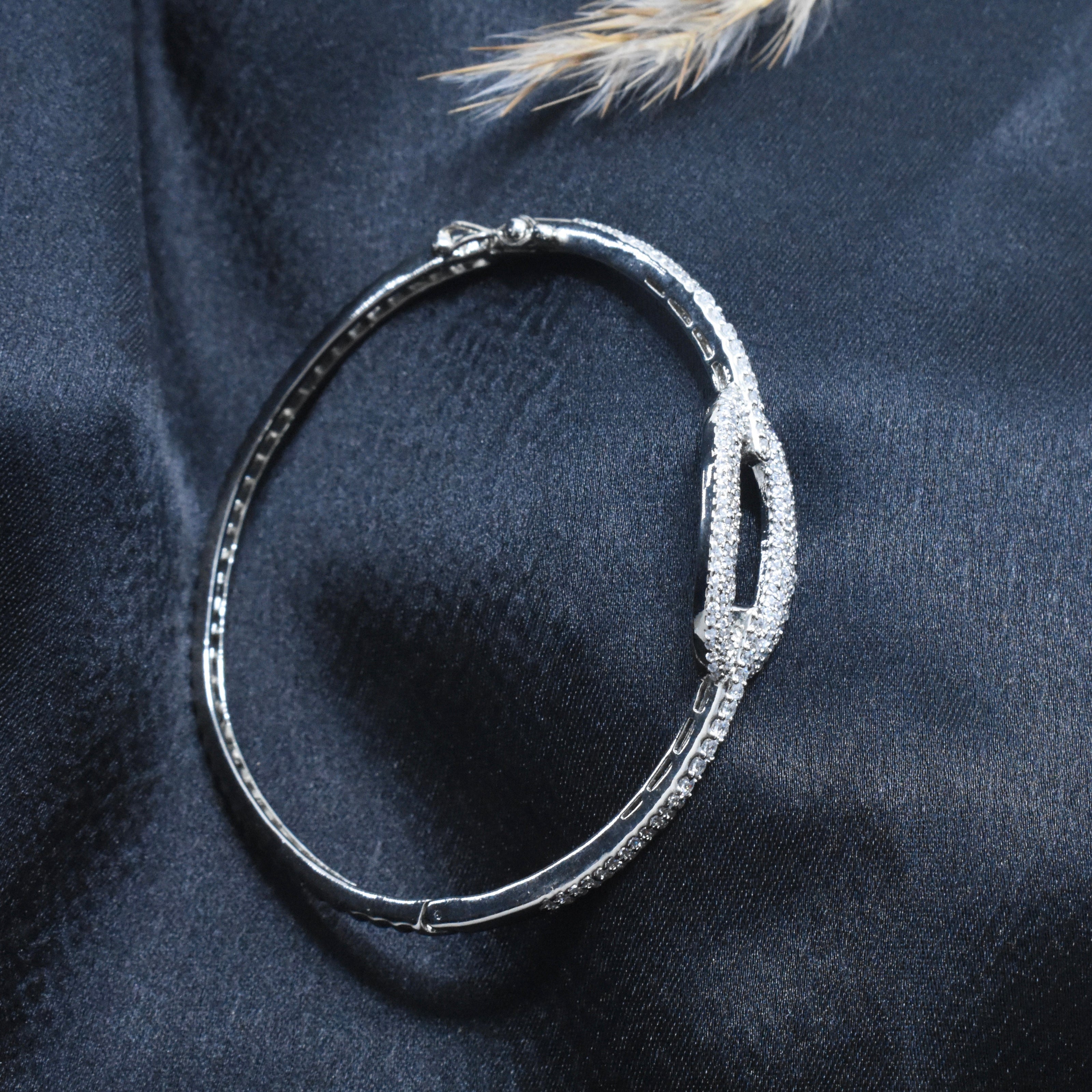 Bold Oval Sparkle Silver Bracelet