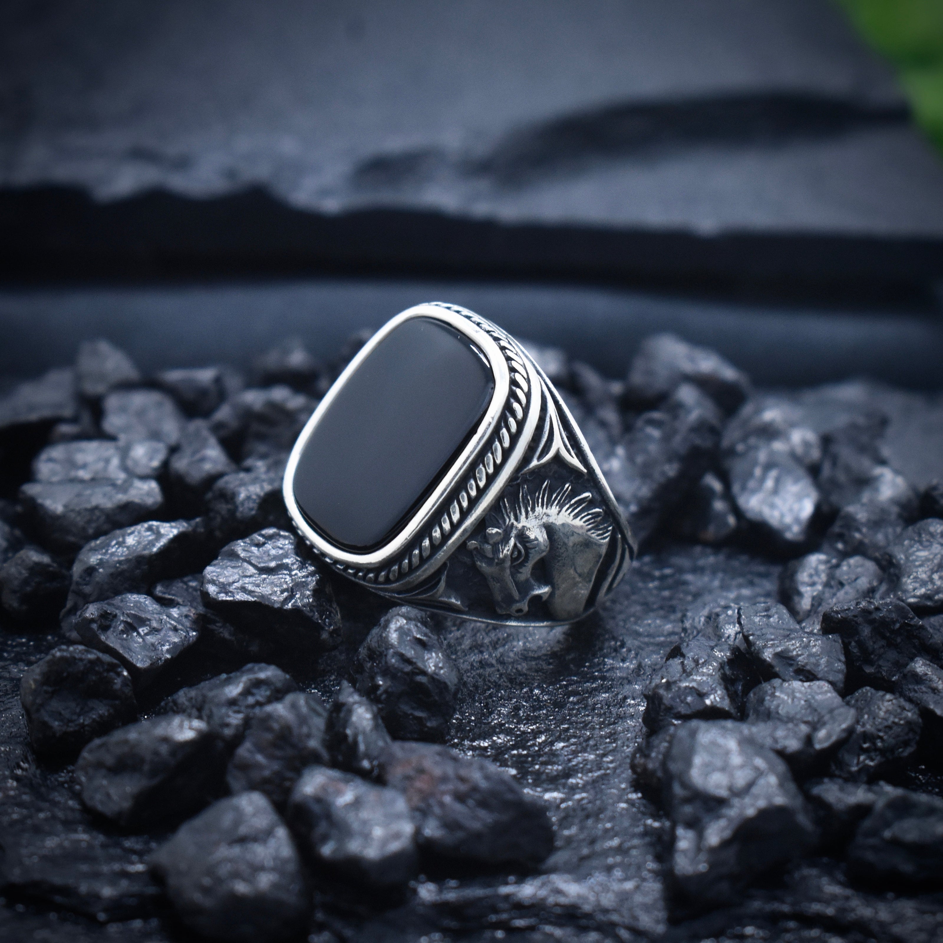 Antique Silver Eagle Crest Ring