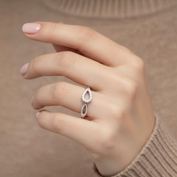 Minimalist Teardrop Twist Silver Ring