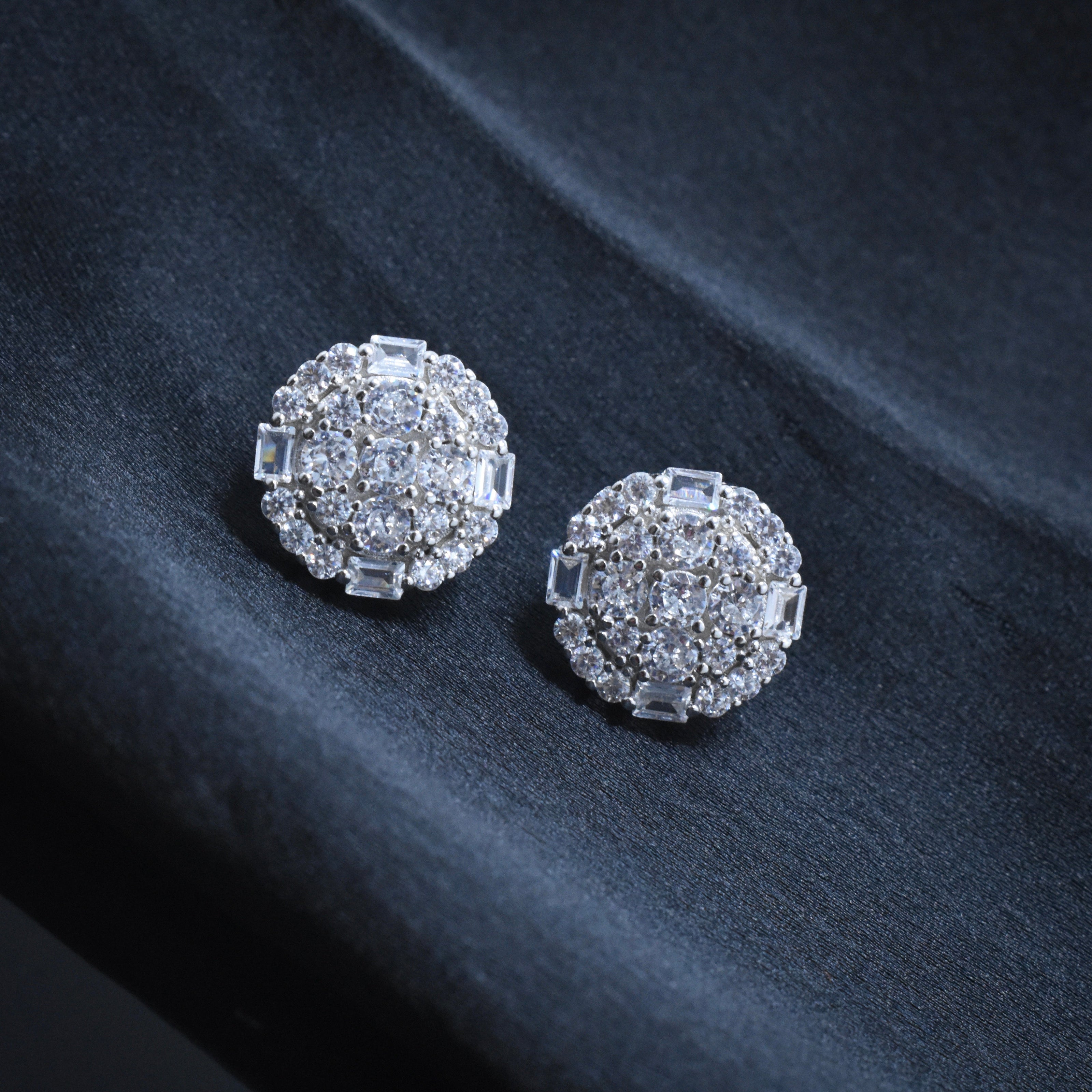Luxury CZ Cluster Round Design Silver Tops