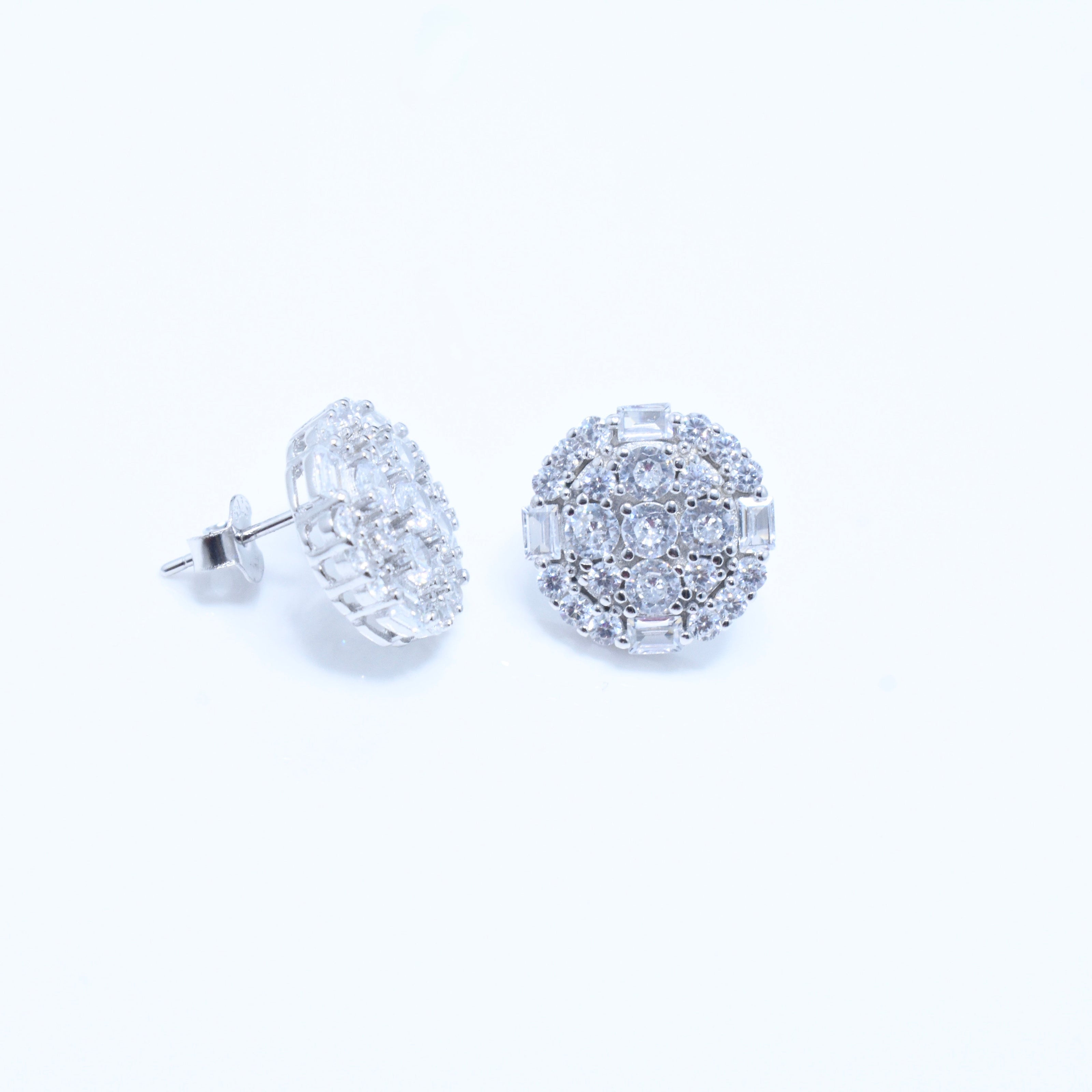 Luxury CZ Cluster Round Design Silver Tops