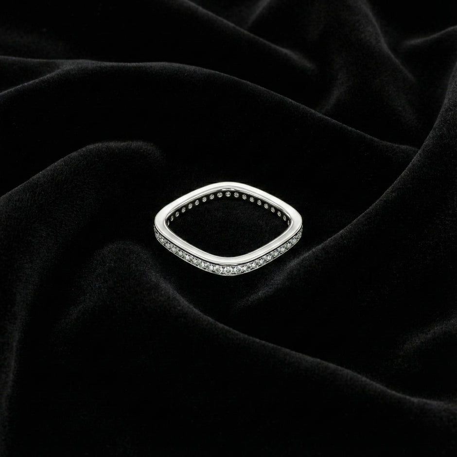 Geometric Sqaure Pavé Band Ring