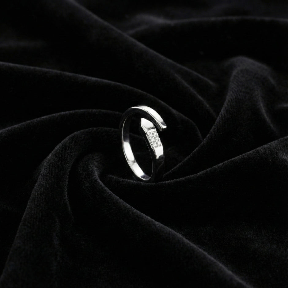 Minimal Nail Wrap Ring