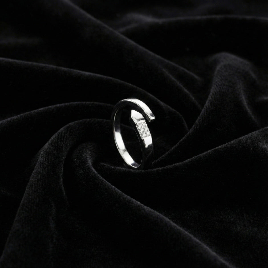Minimalist Curve Zircon Ring