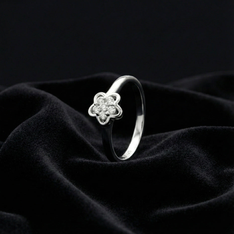 Elegant Five-Petal Flower 925 Silver Ring