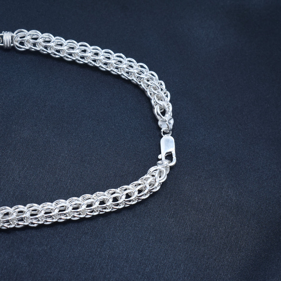 Barrel Accent Woven Silver Chain