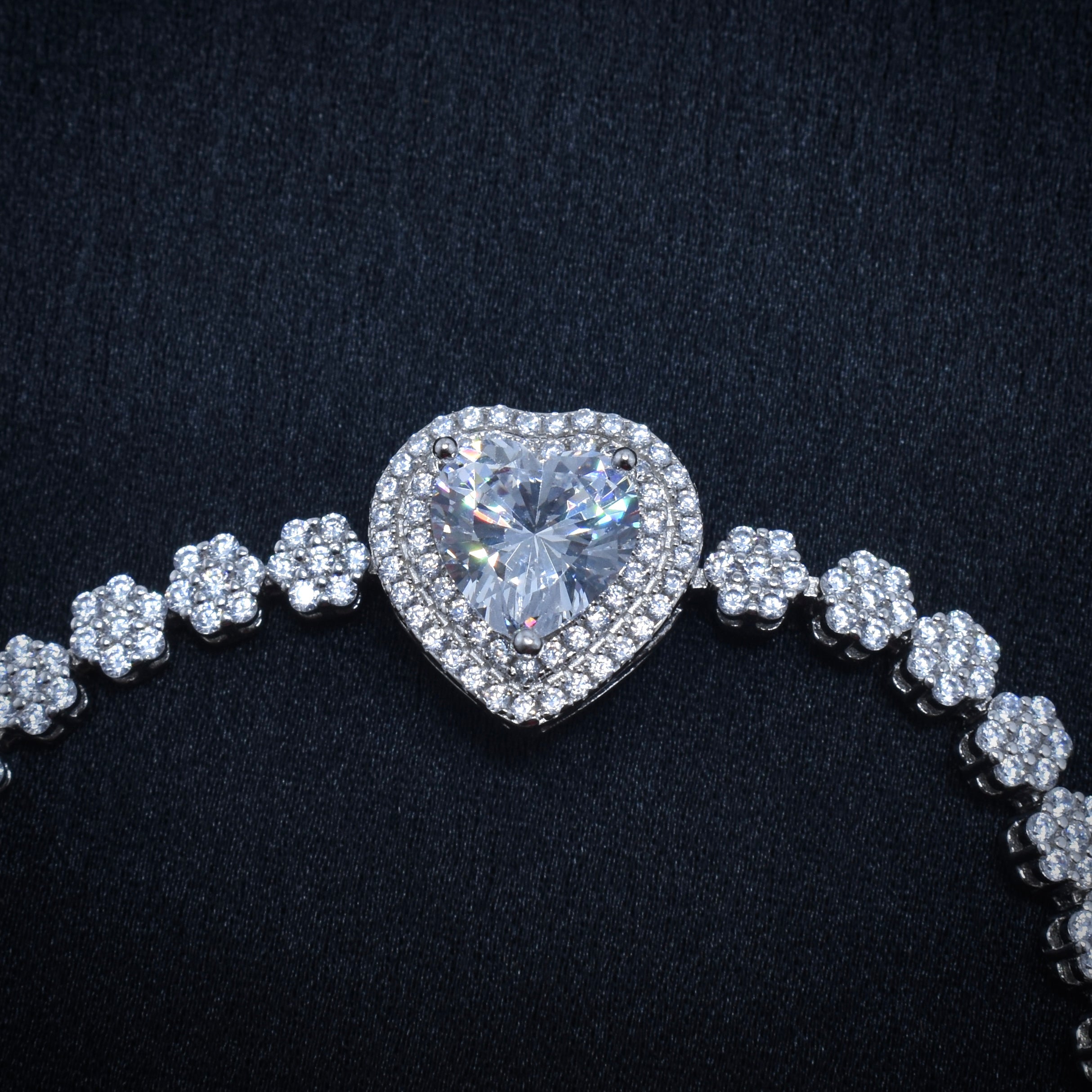 Sparkling Heart-Cut Sterling Silver Tennis Bracelet