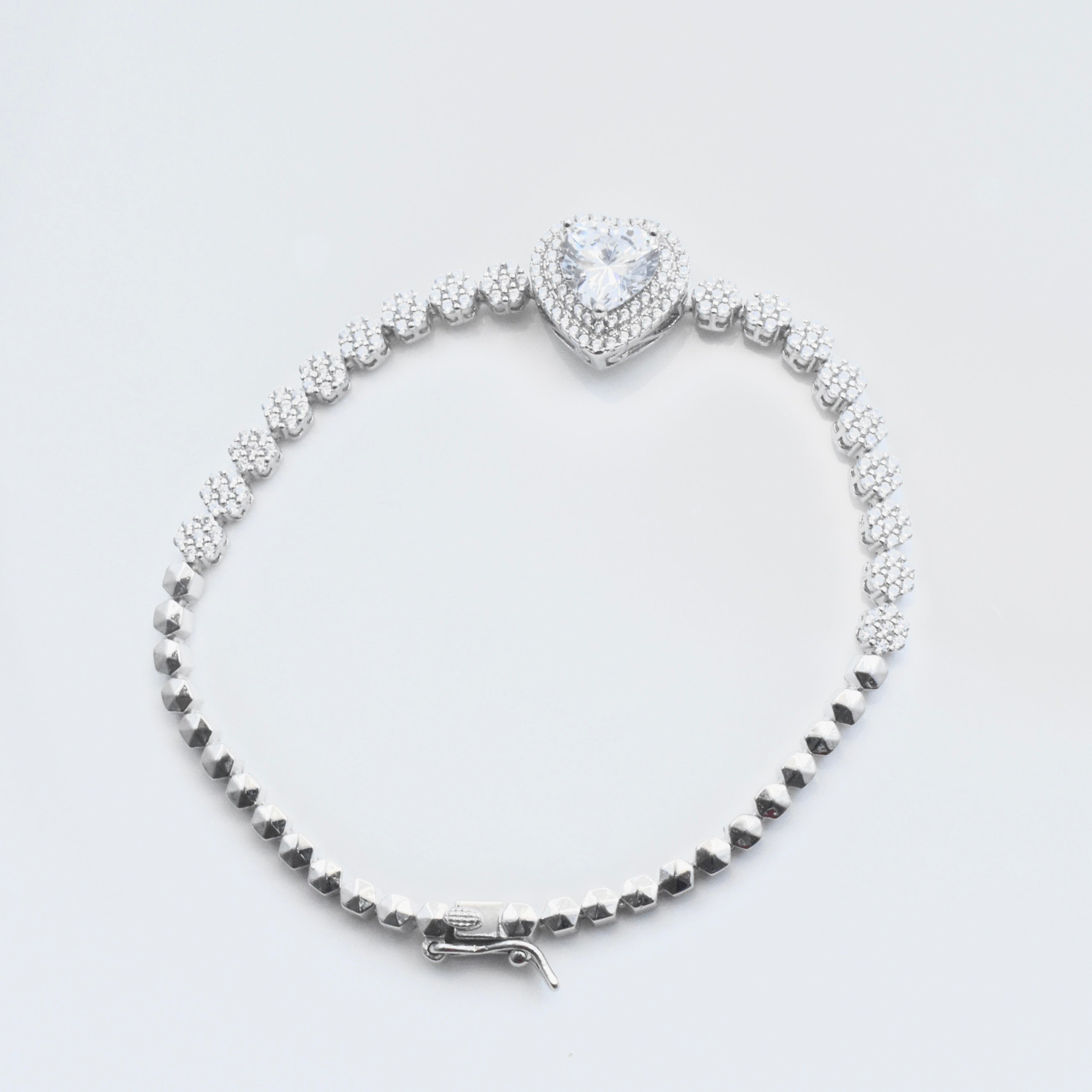 Sparkling Heart-Cut Sterling Silver Tennis Bracelet