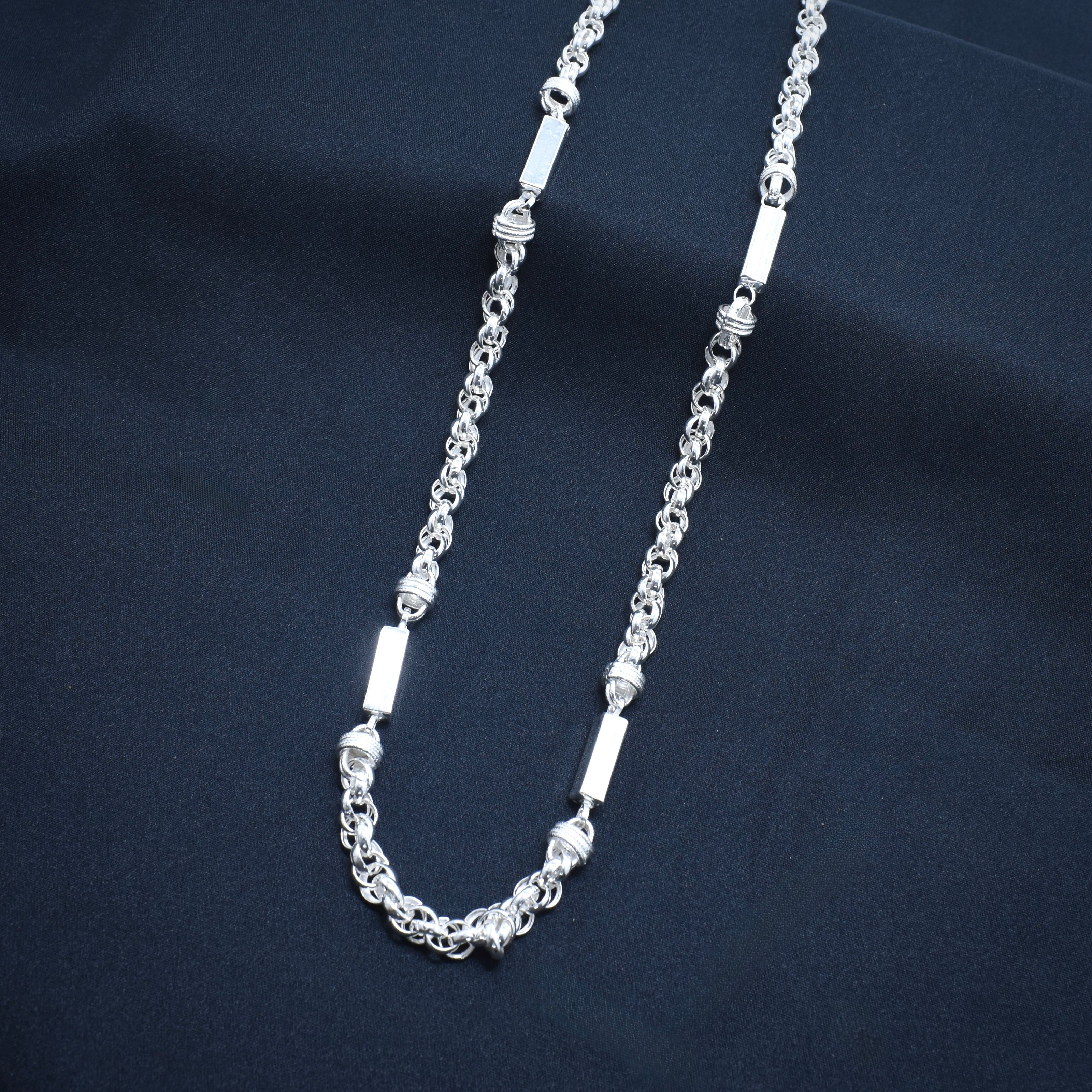 Aesthetic Barrel Silver Chain